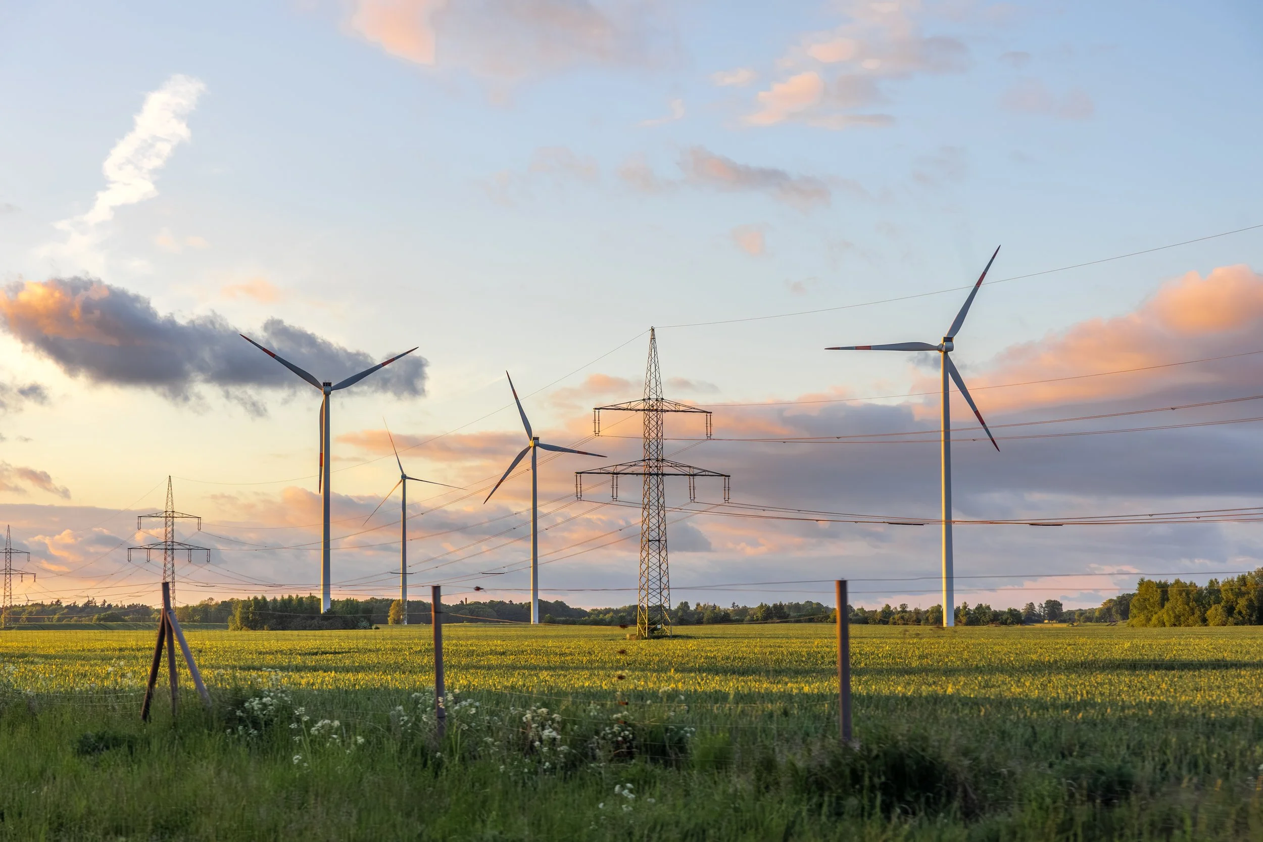 SECTOR ENERGÍA Y TELECOMUNICACIONES