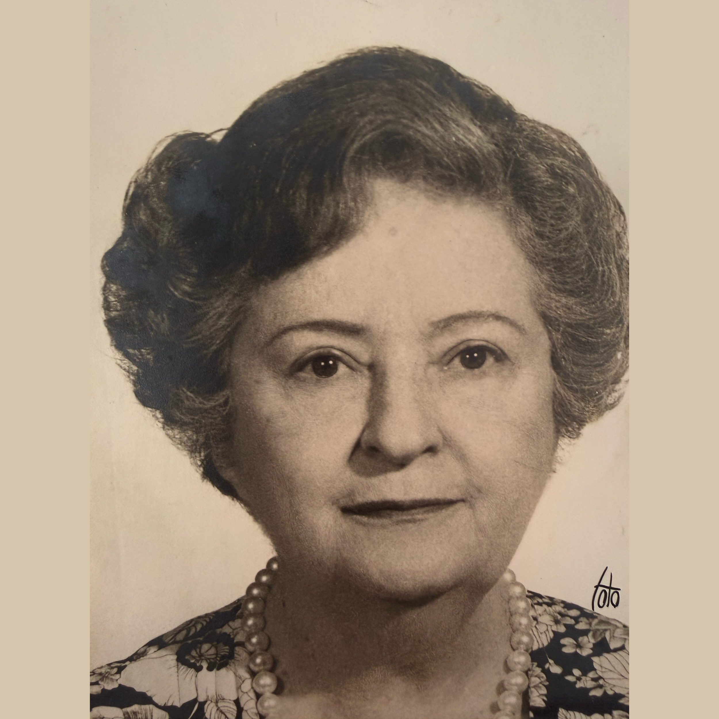 Blanca Echeverría, mi mamá: Una madre del siglo XX