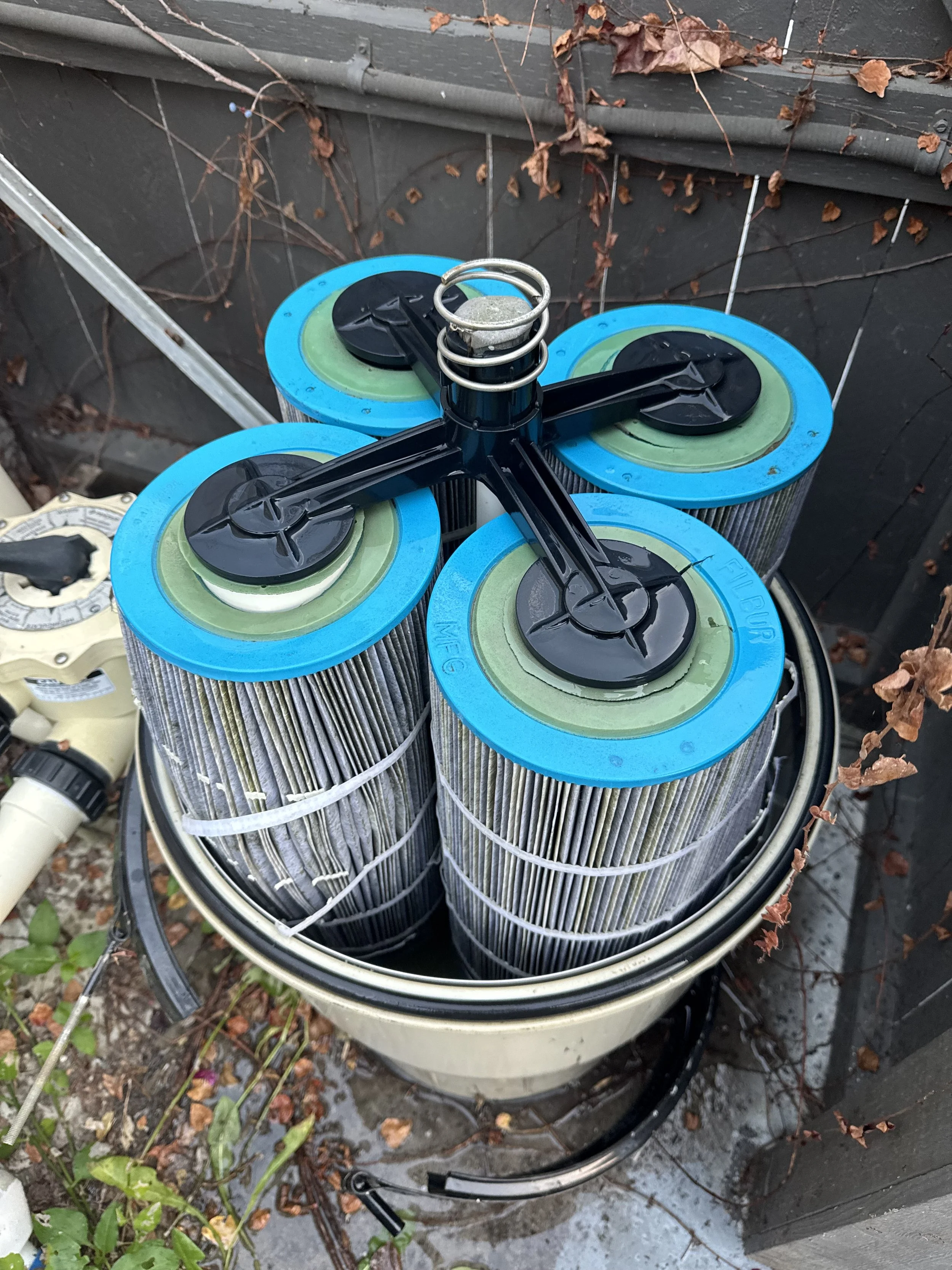 Blown filter cartridge 