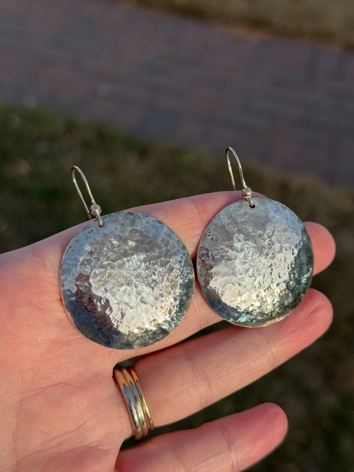 Hammered Sterling Silver Dome Earrings 
These are so pretty when they catch the light. 🤩 DM me  to claim them before they make it to the website.