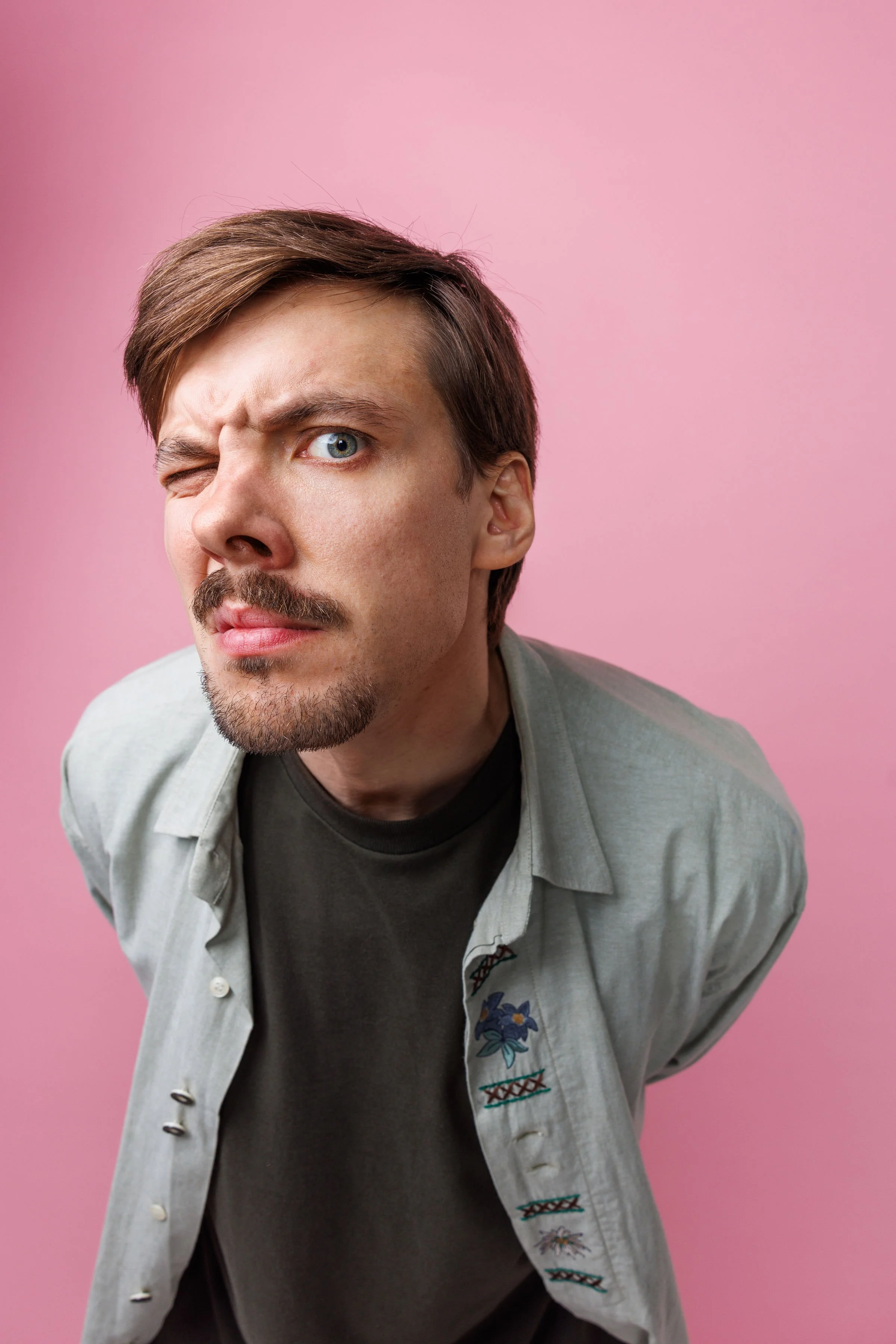 Improvizators Dzintars Rožkalns no humora apvienības Humors.lv.