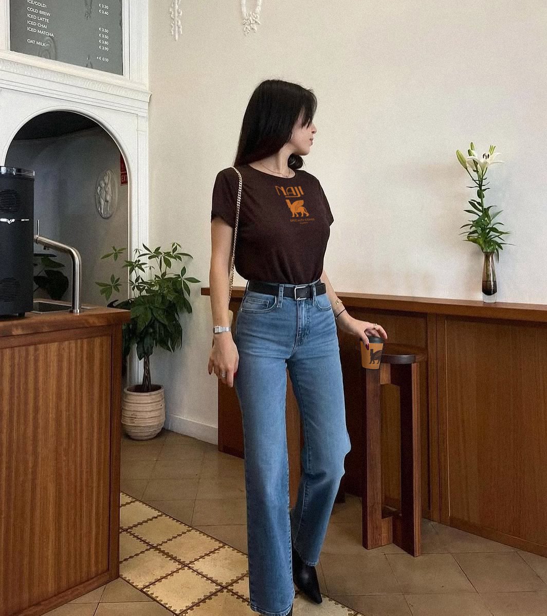 Camiseta café oscuro.jpg