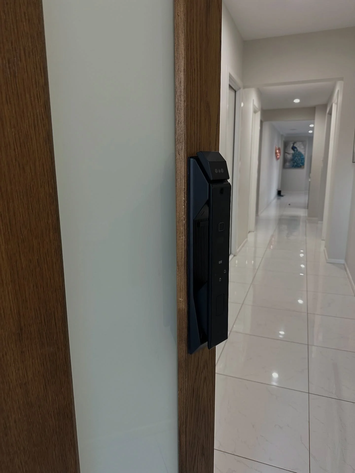 🔐 Sleek, secure, and smart &ndash; the future of home entry is here! 🚪✨ #keylessconvenience #smarthomeliving #modernsecurity