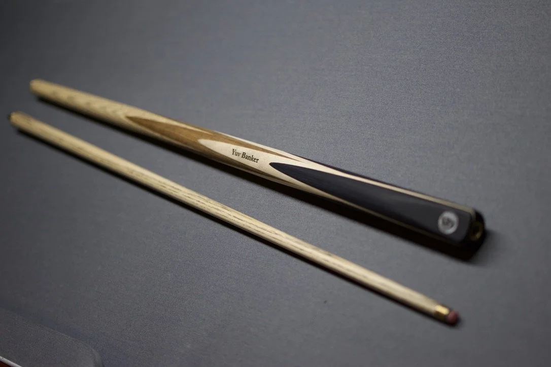 personalised-snooker-english-pool-cue.jpeg