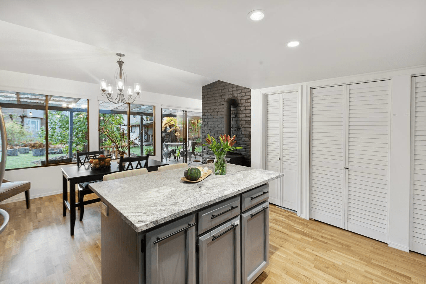 Ranch House Dining Room 5.png