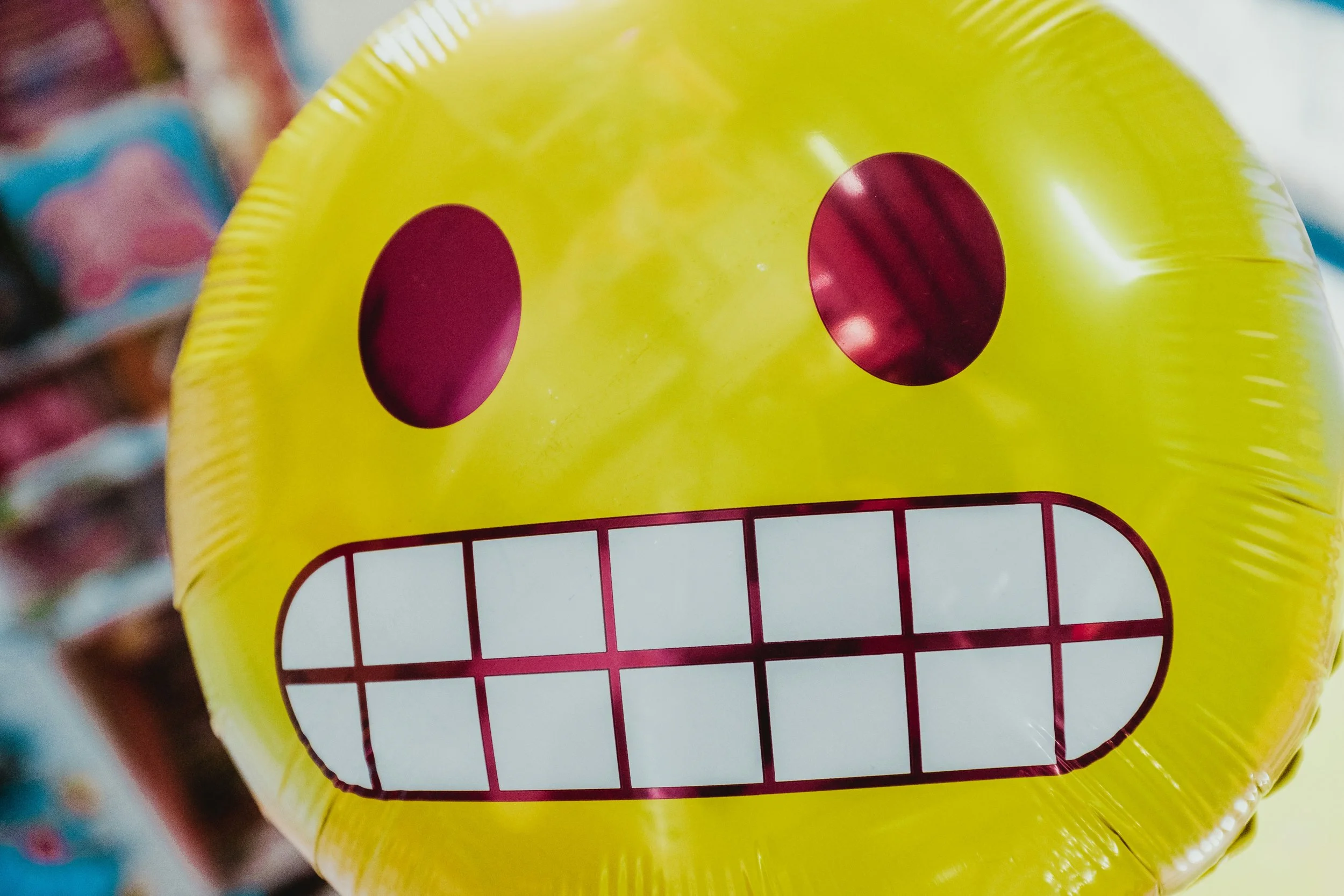 Nervous smiling balloon