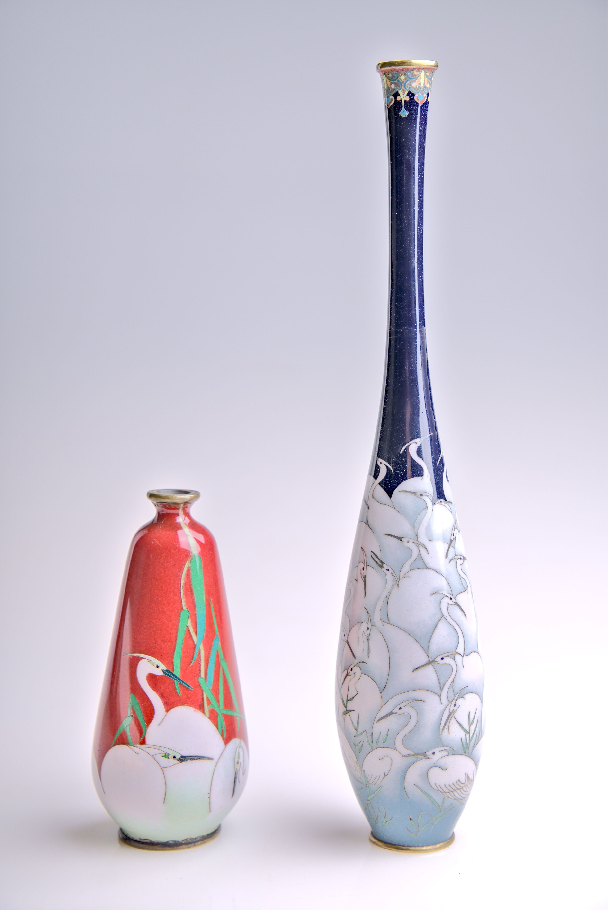 Galerie Darya — deux vases cloisonnés
