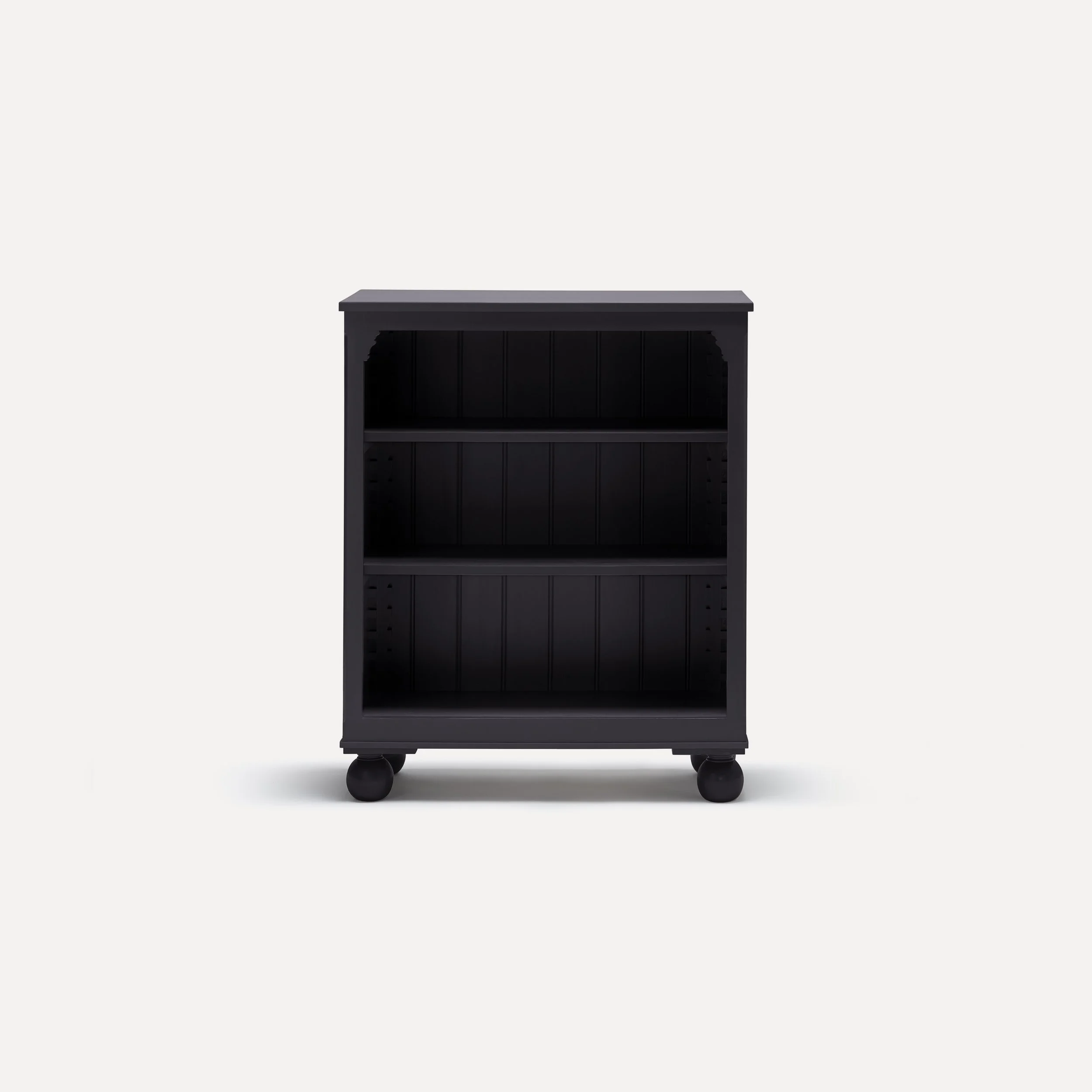 BOOKCASE_GEORGIAN_FRONT_LOWNARROW.jpg