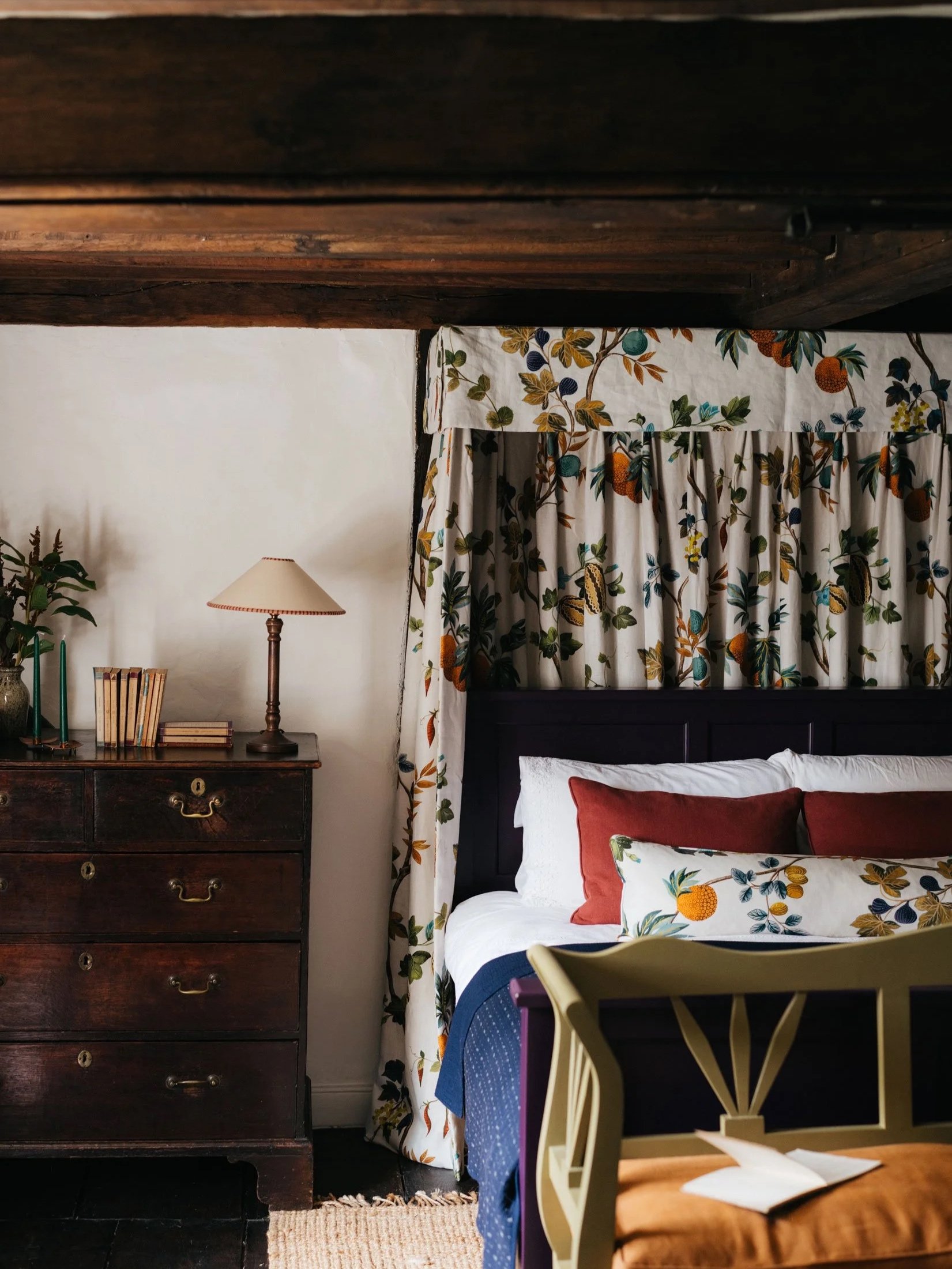 room-painted-in-spilt-milk-warm-white-paint-imperfect-interiors-pilgrim-fenwick-and-tilbrook-range-collaboration