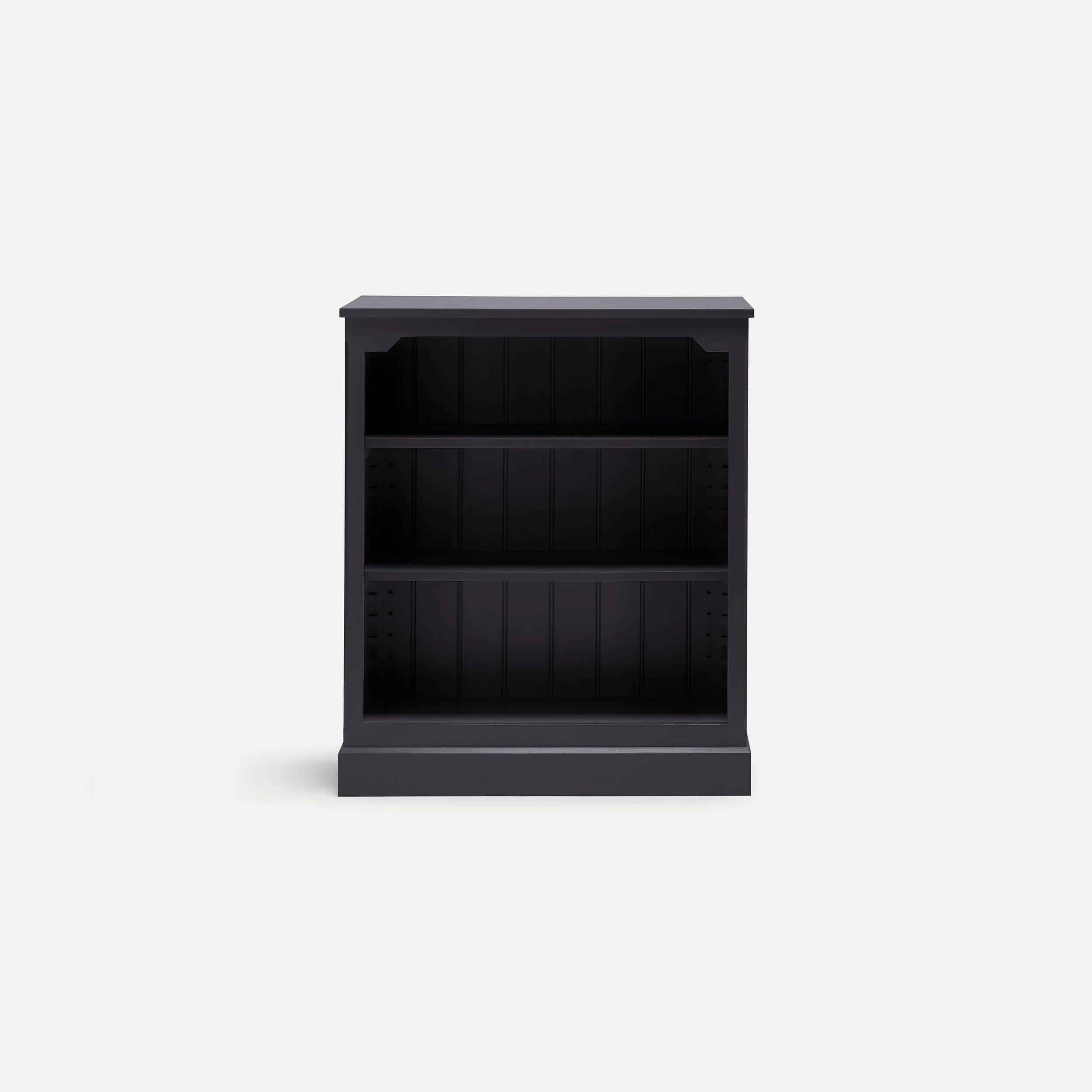 BOOKCASE_RUSTIC_FRONT_LOWNARROW.jpg