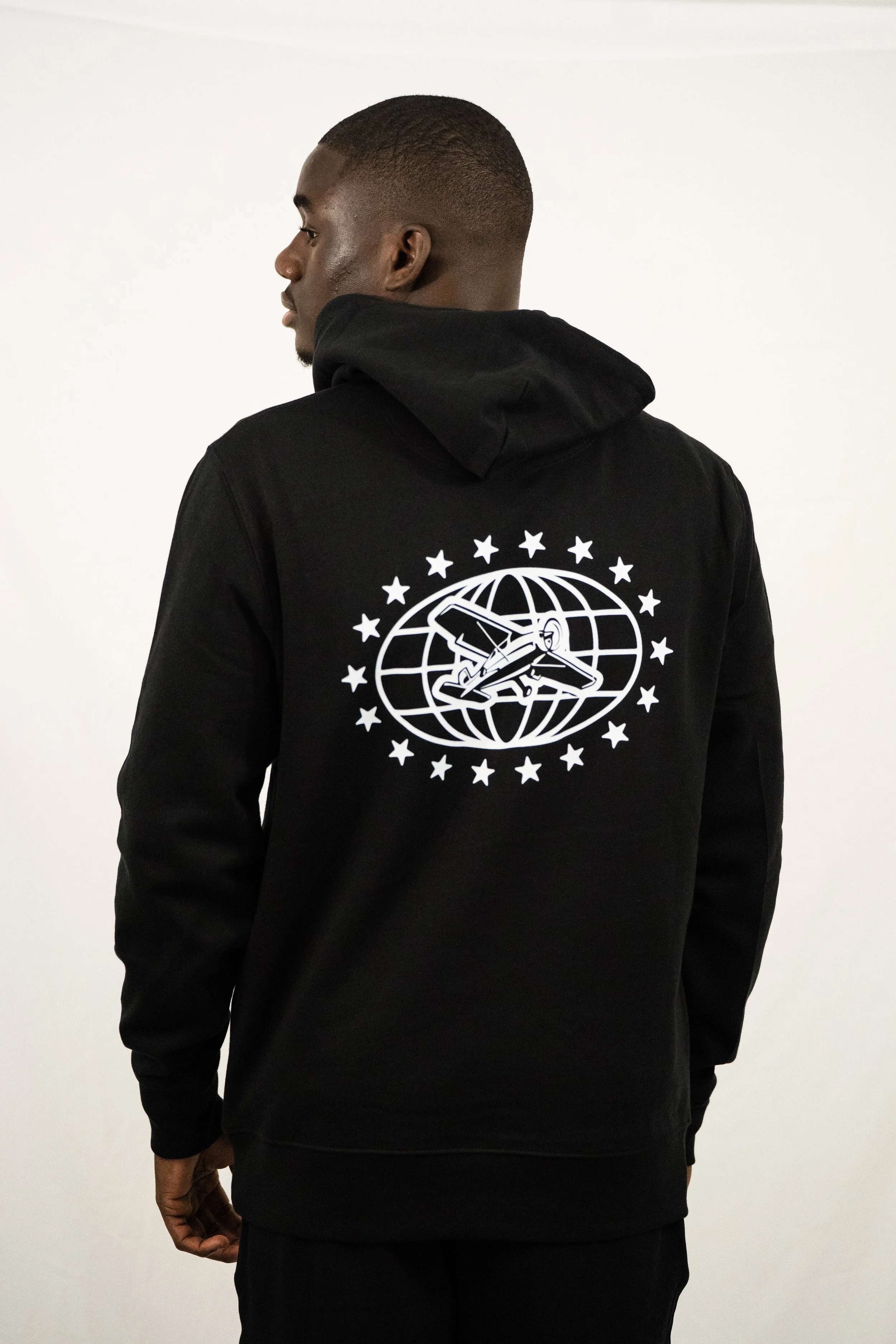 Pull Deep Black MD ORBIT - WINTER '25