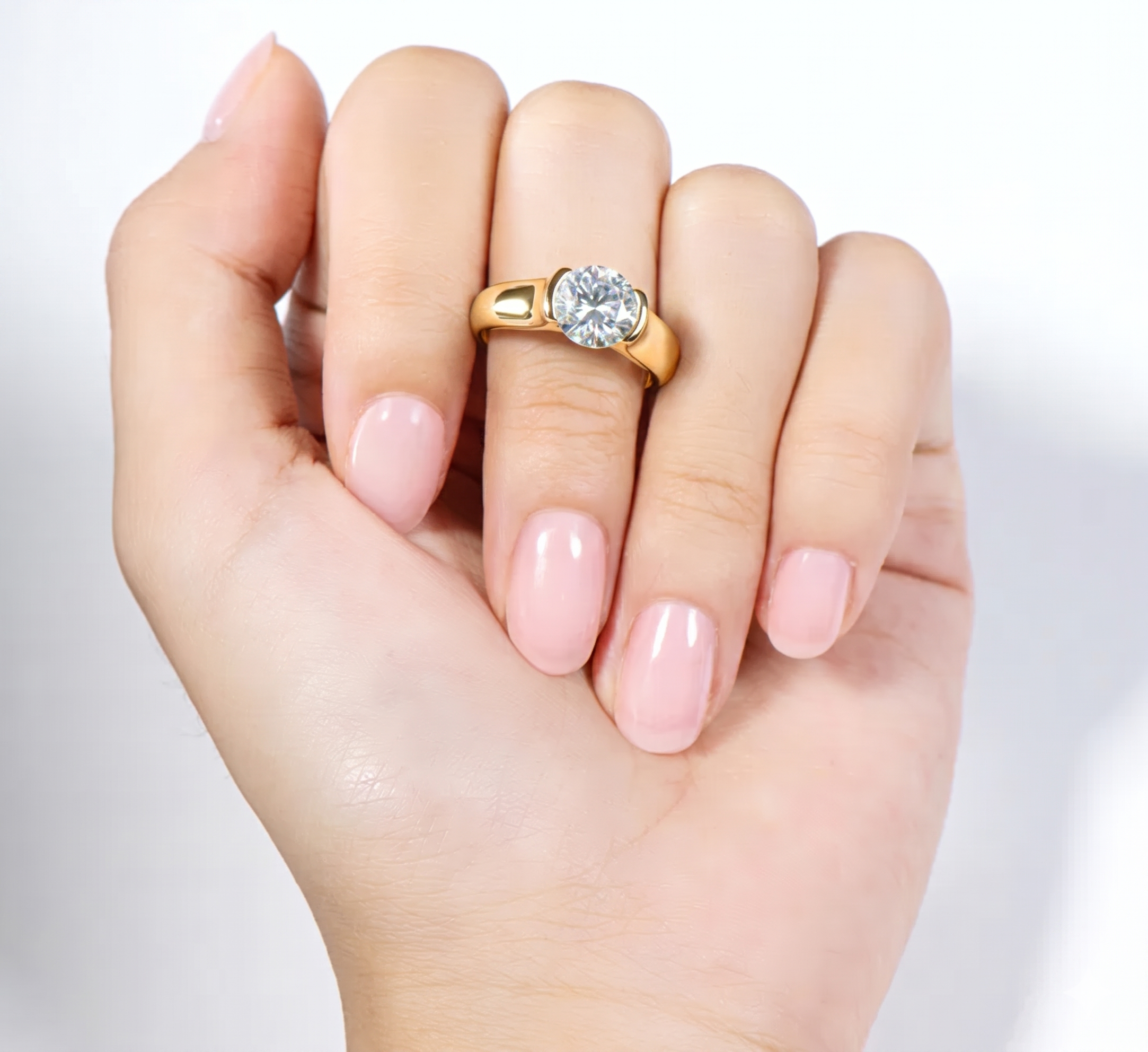 bezel ring gold.png
