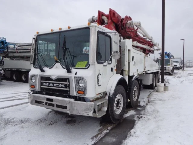 STAR_4675 SIDE FRONT.JPG