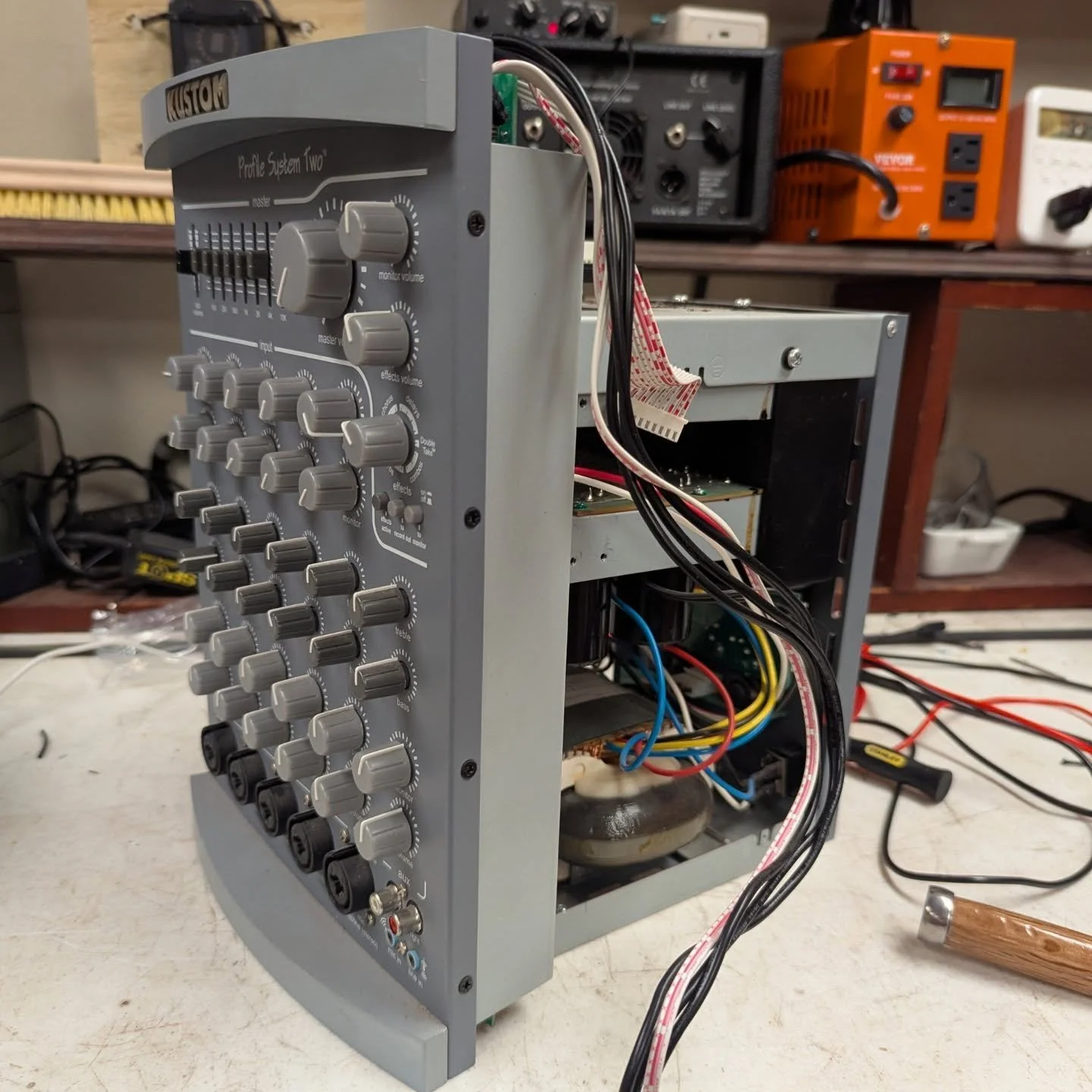 This morning on the bench: just a little maintenance on this Kustom PA head