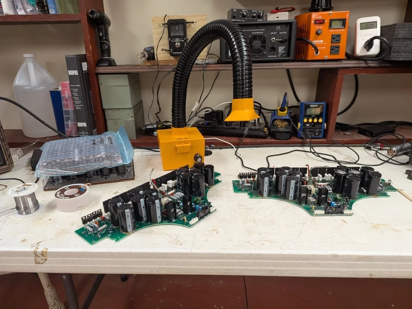 Recapping this 2000 watt beast, QSC RMX 4050 HD @dutchcreates @bradleyflower