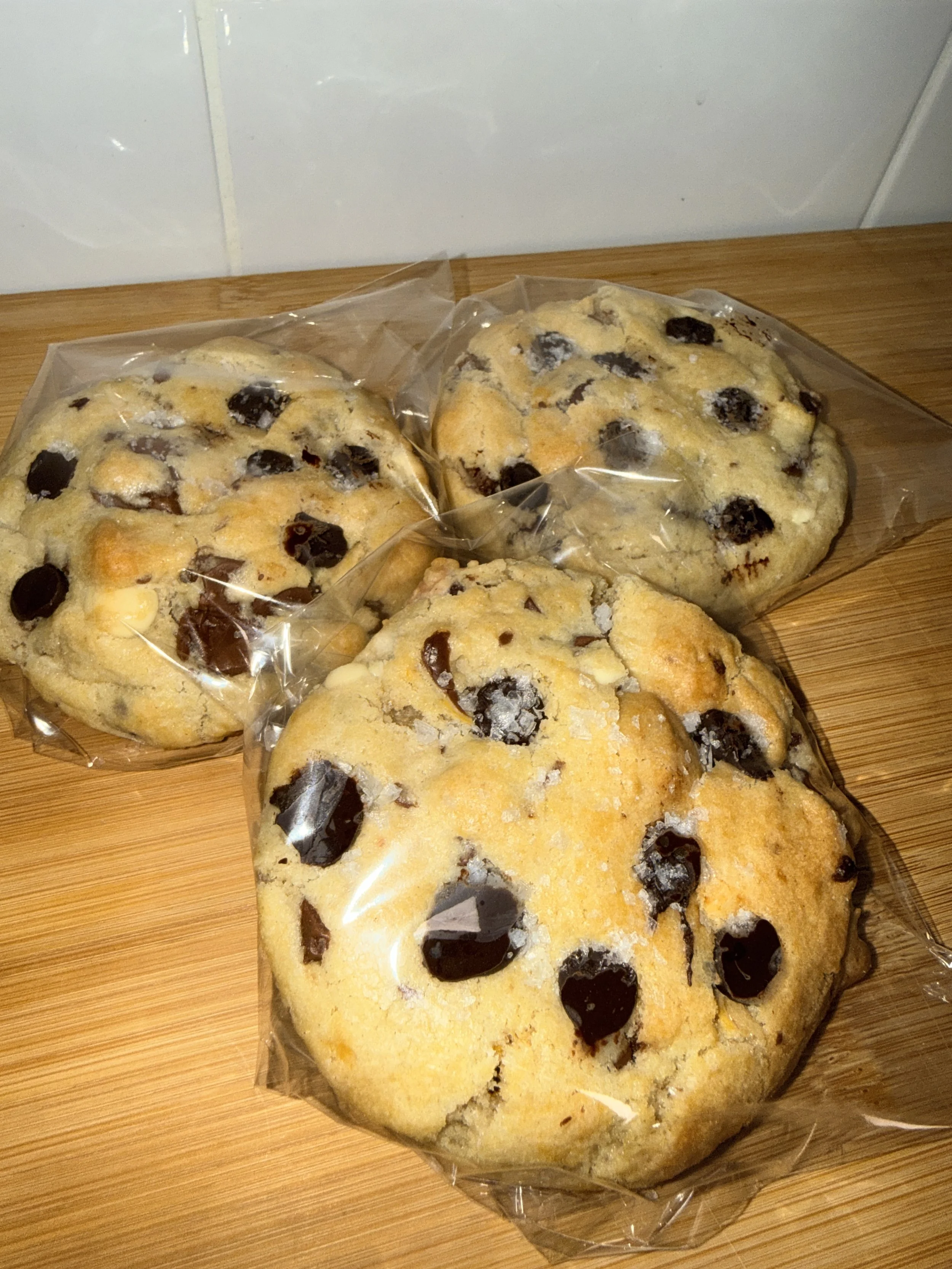 Chocolate cookie with salt flakes.