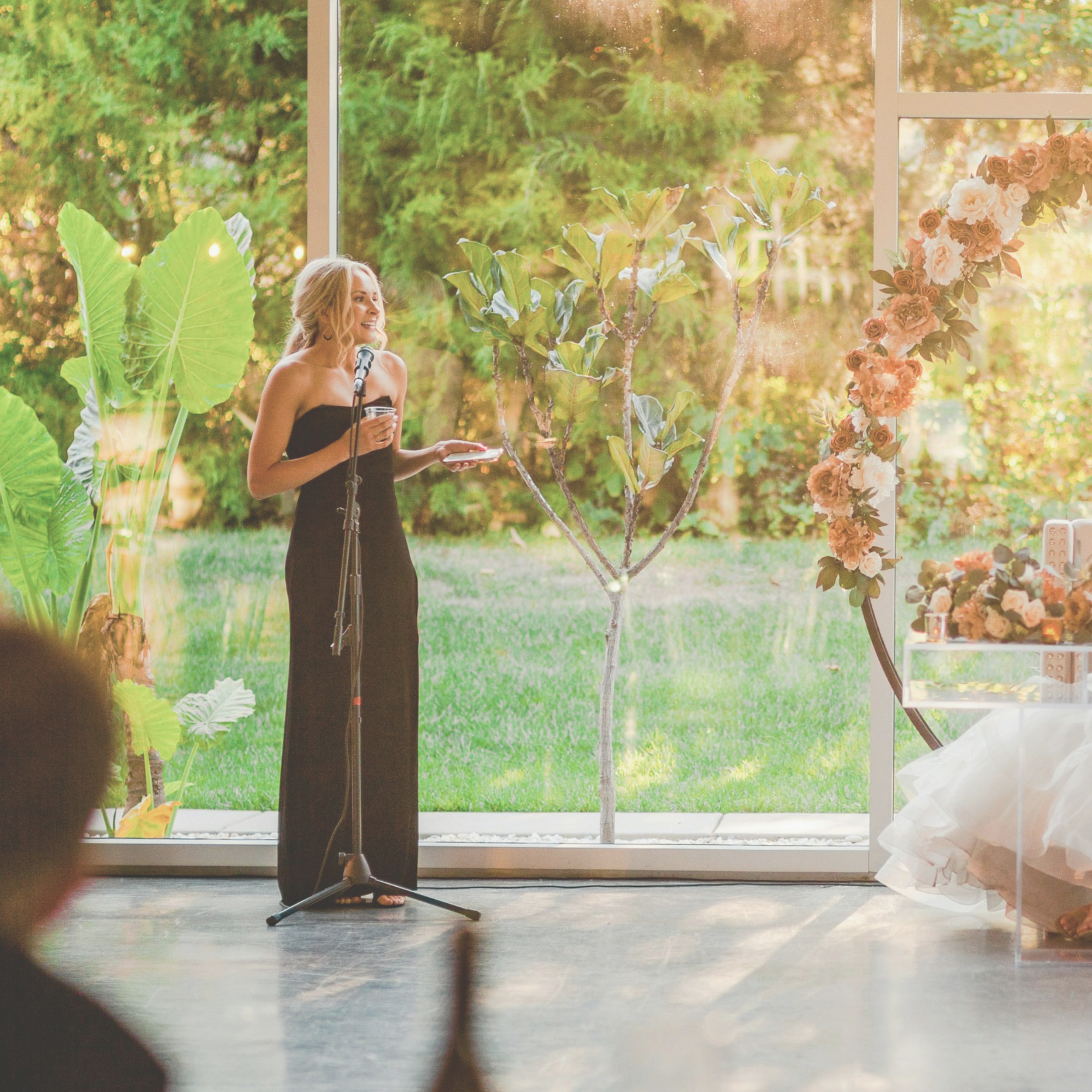How to Calm Wedding Speech Nerves: 7 Tips for Speaking with Confidence