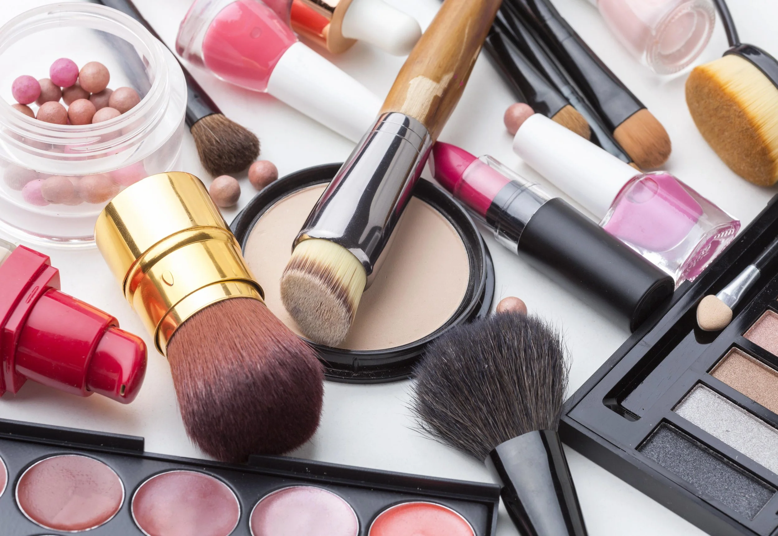 Stage Ready Glam: My Secret Weapon Makeup Kit for Competition Day