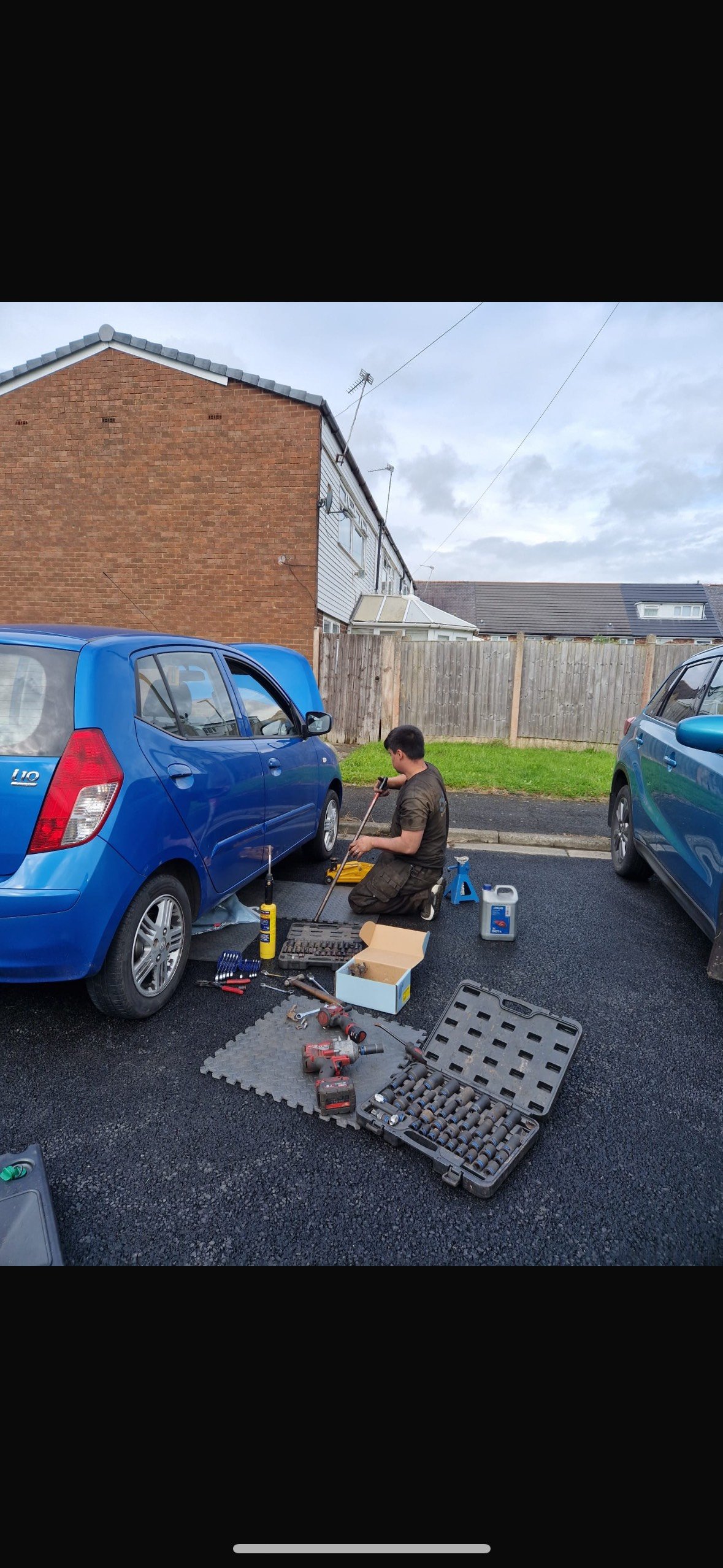 Rear Brake Caliper, Disc & Pad Replacement