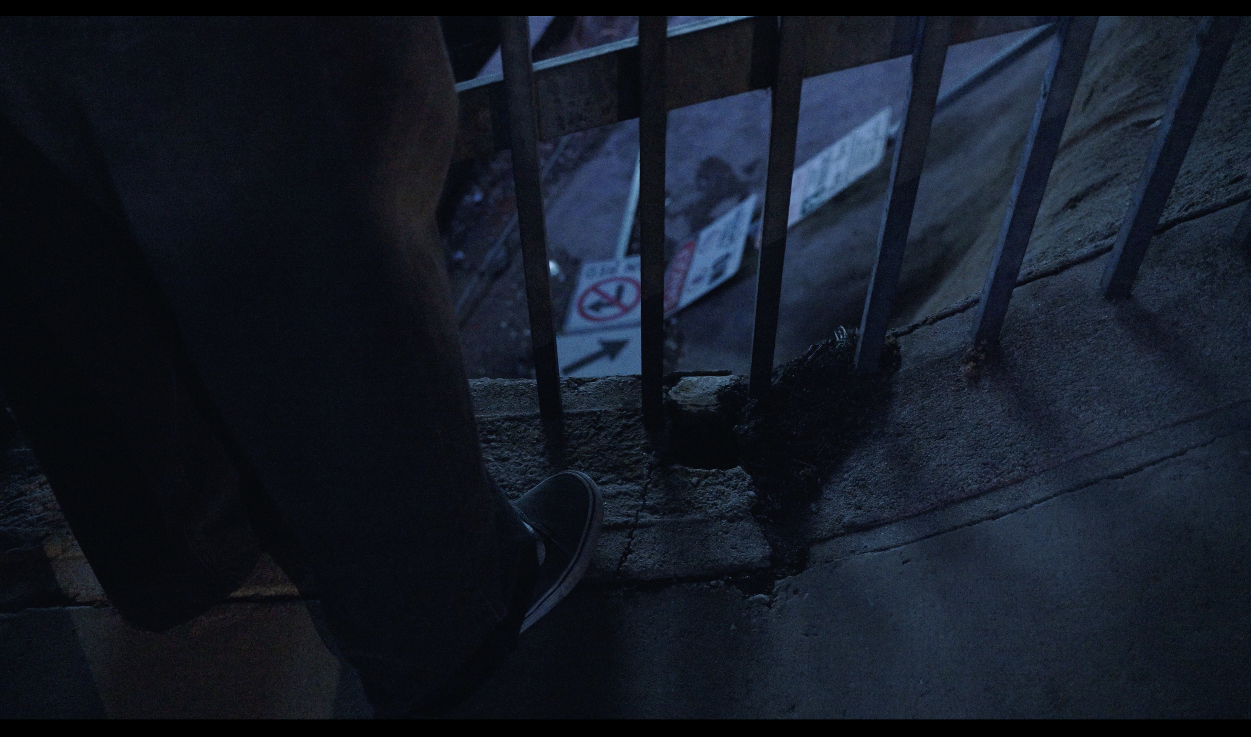 Click on a still to open the film (FLASH WARNING)