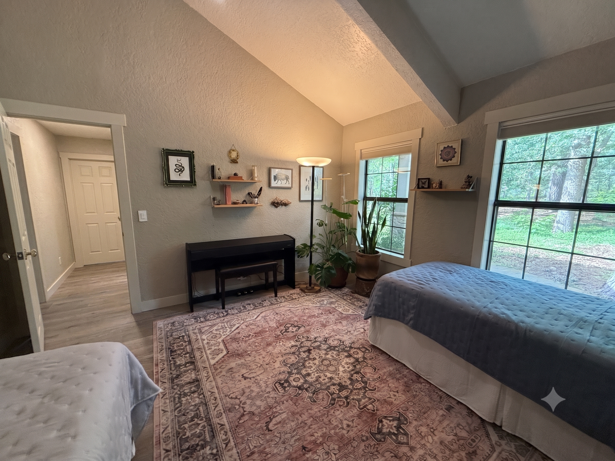 Soft textures, natural light, and plenty of space to just be. Every angle of your room is designed for ultimate comfort.