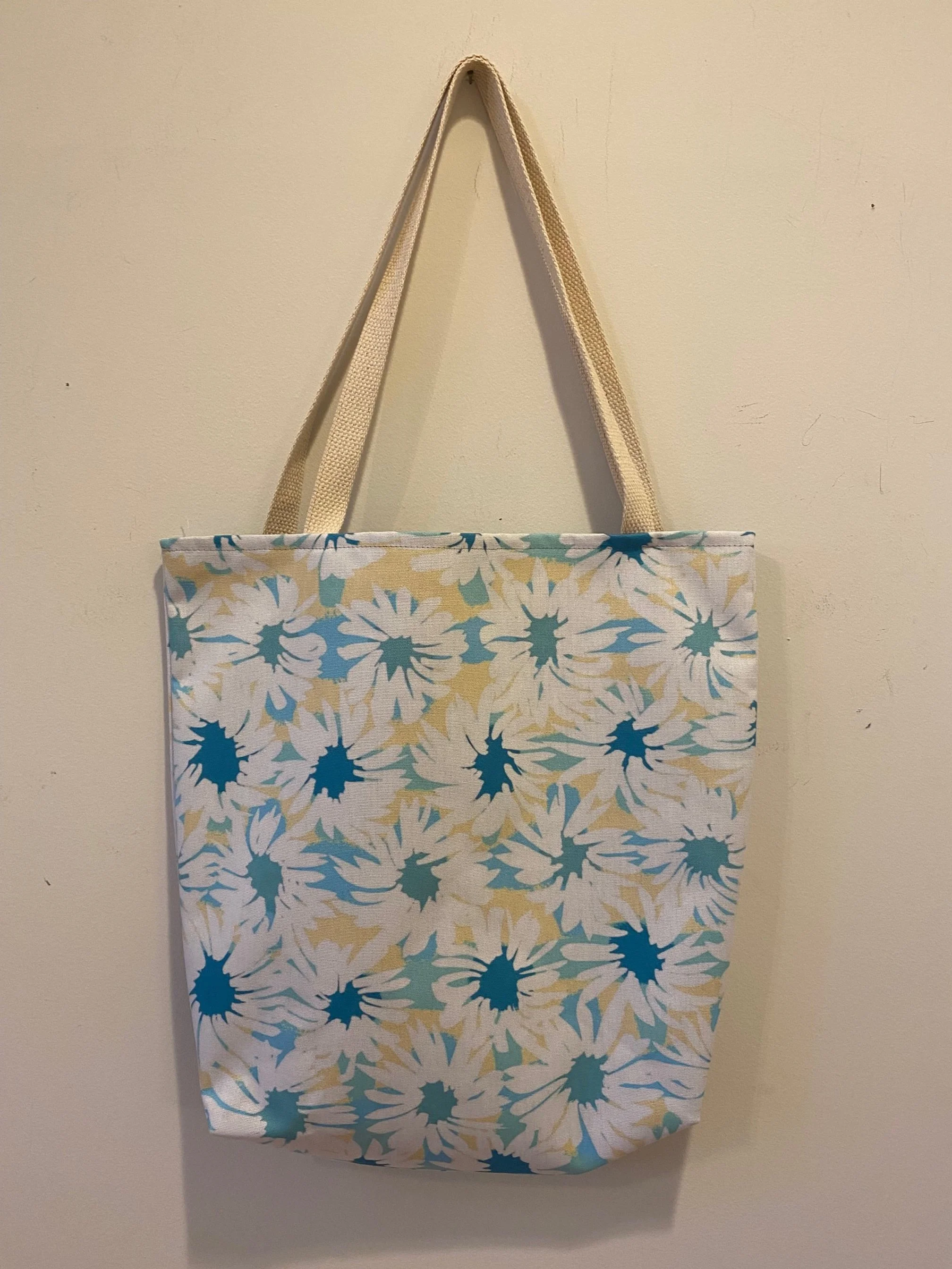 Beautiful Original White Flower Design Extra Large 18x18 Tote Bag