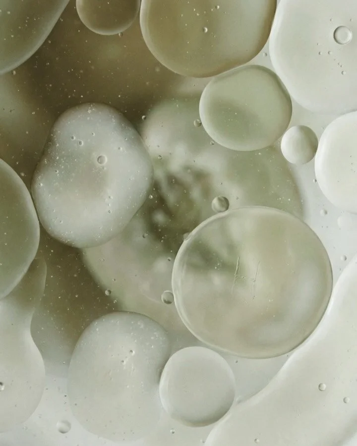 Where skin meets light. Kakadu Plum &mdash; a quiet discovery of radiance.