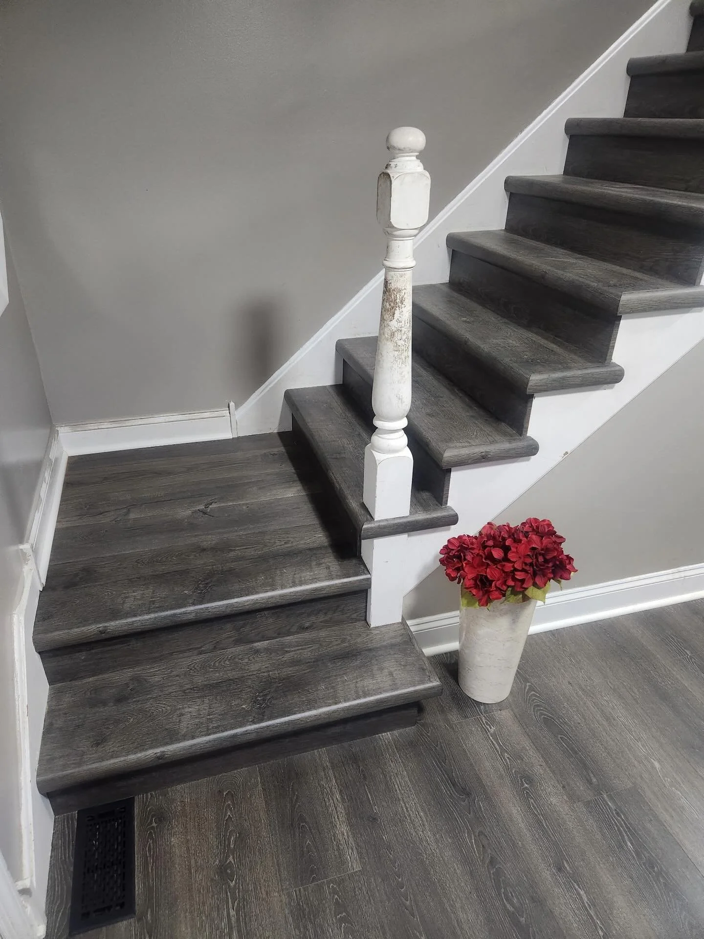 Laminate cap a tread