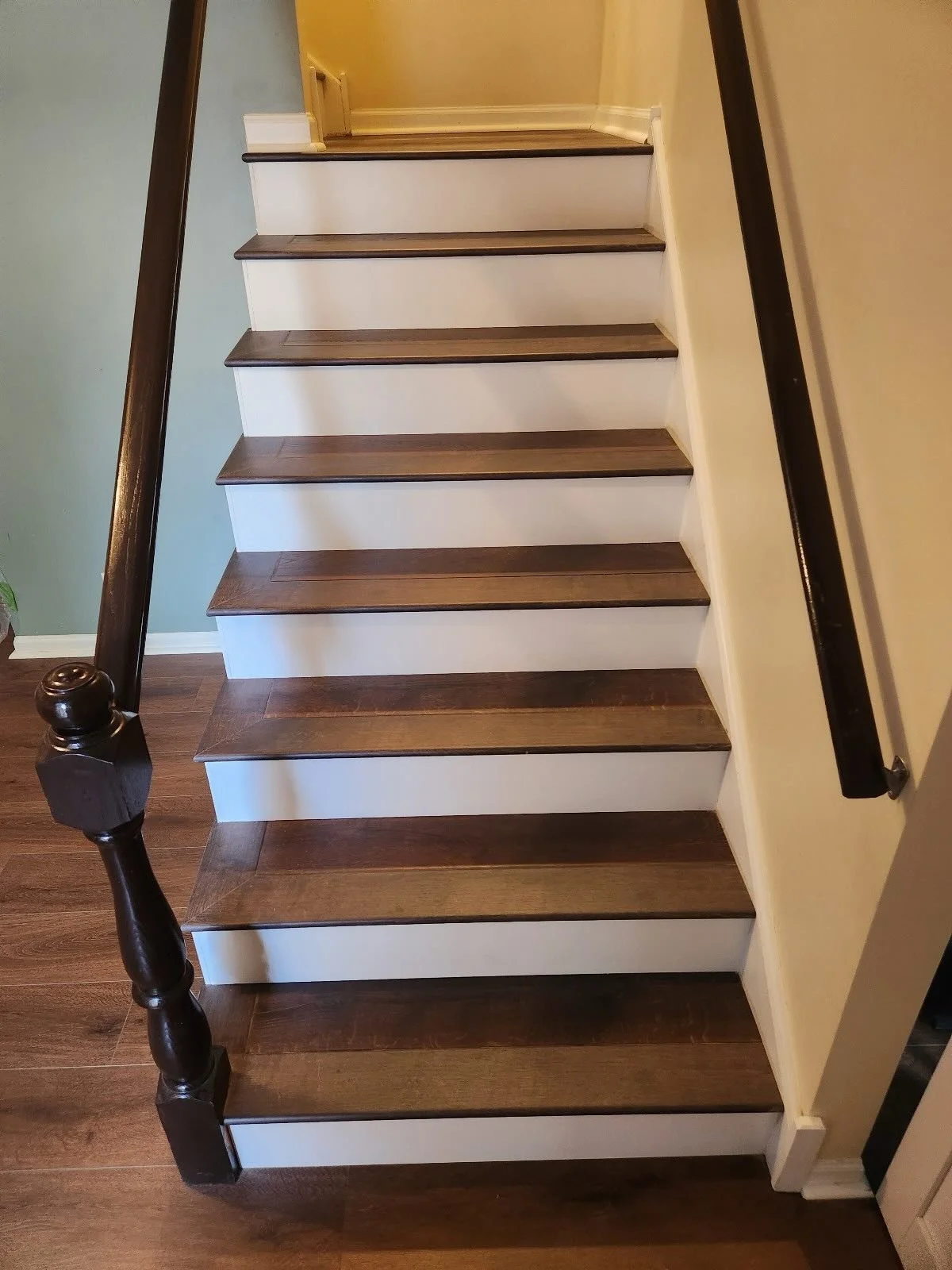 Stairs from laminate