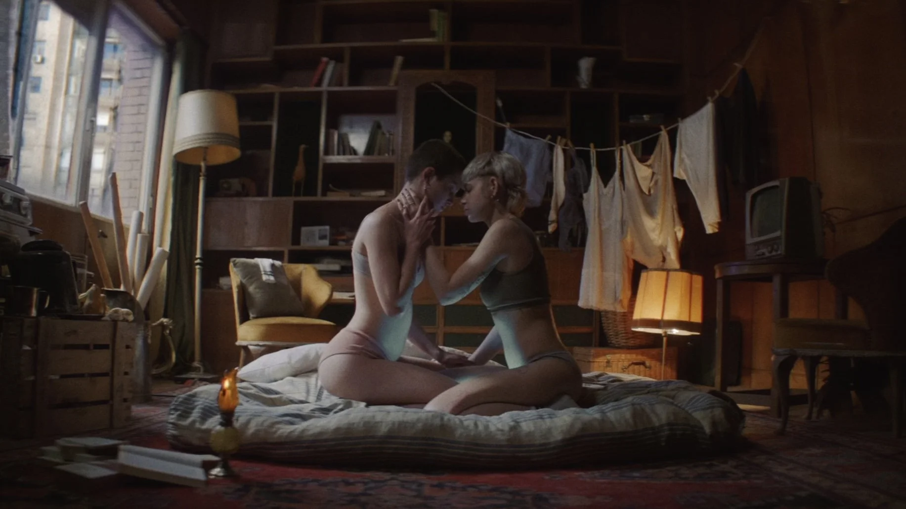 𝙼𝙸 𝙷𝚄𝙴𝙻𝙻𝙰 𝚋𝚢 𝙰𝚕𝚎𝚡 𝙶𝚊𝚛𝚐𝚘𝚝