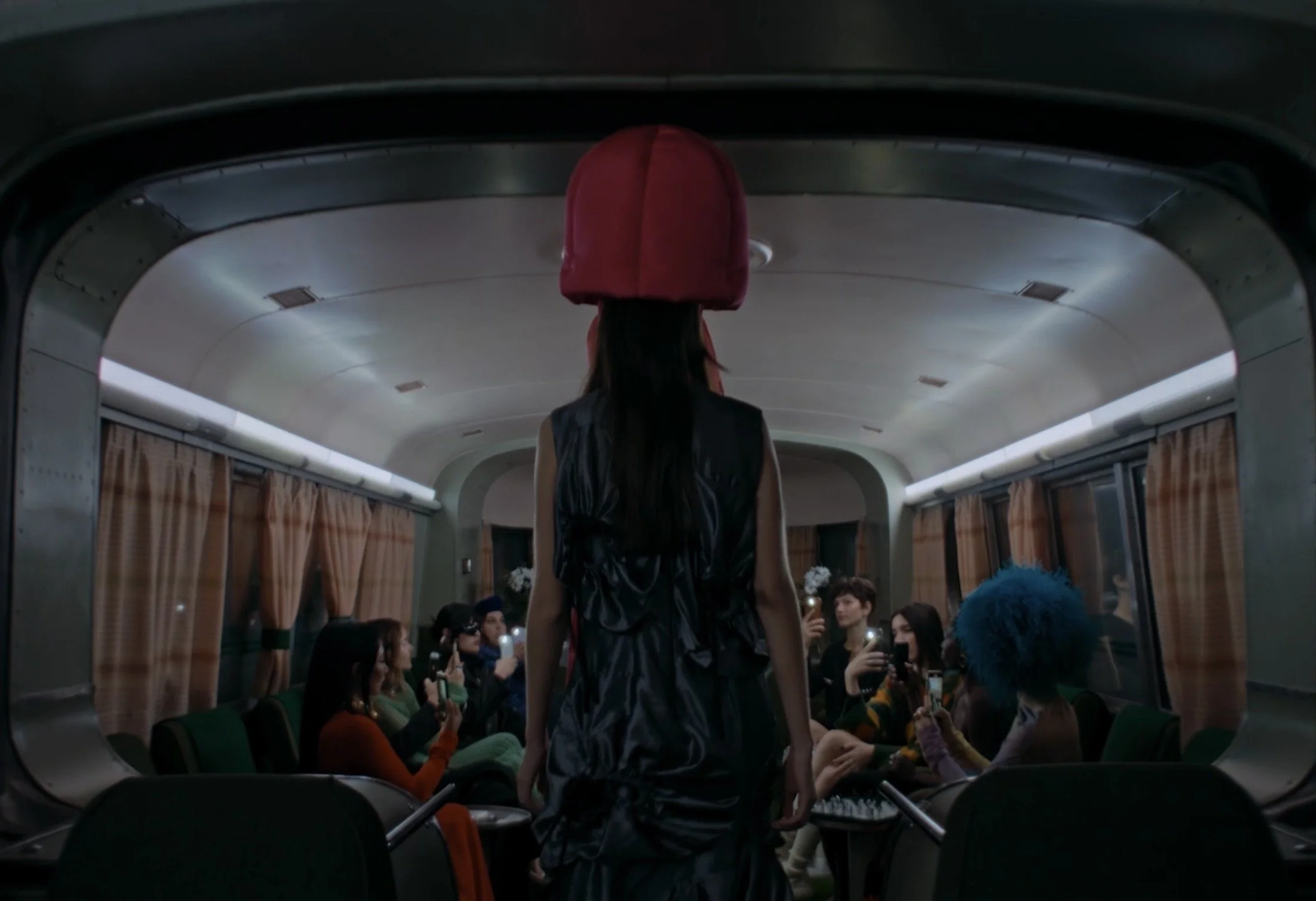 𝚅𝙾𝙶𝚄𝙴 𝚋𝚢 𝙹𝚊𝚟𝚒𝚎𝚛 