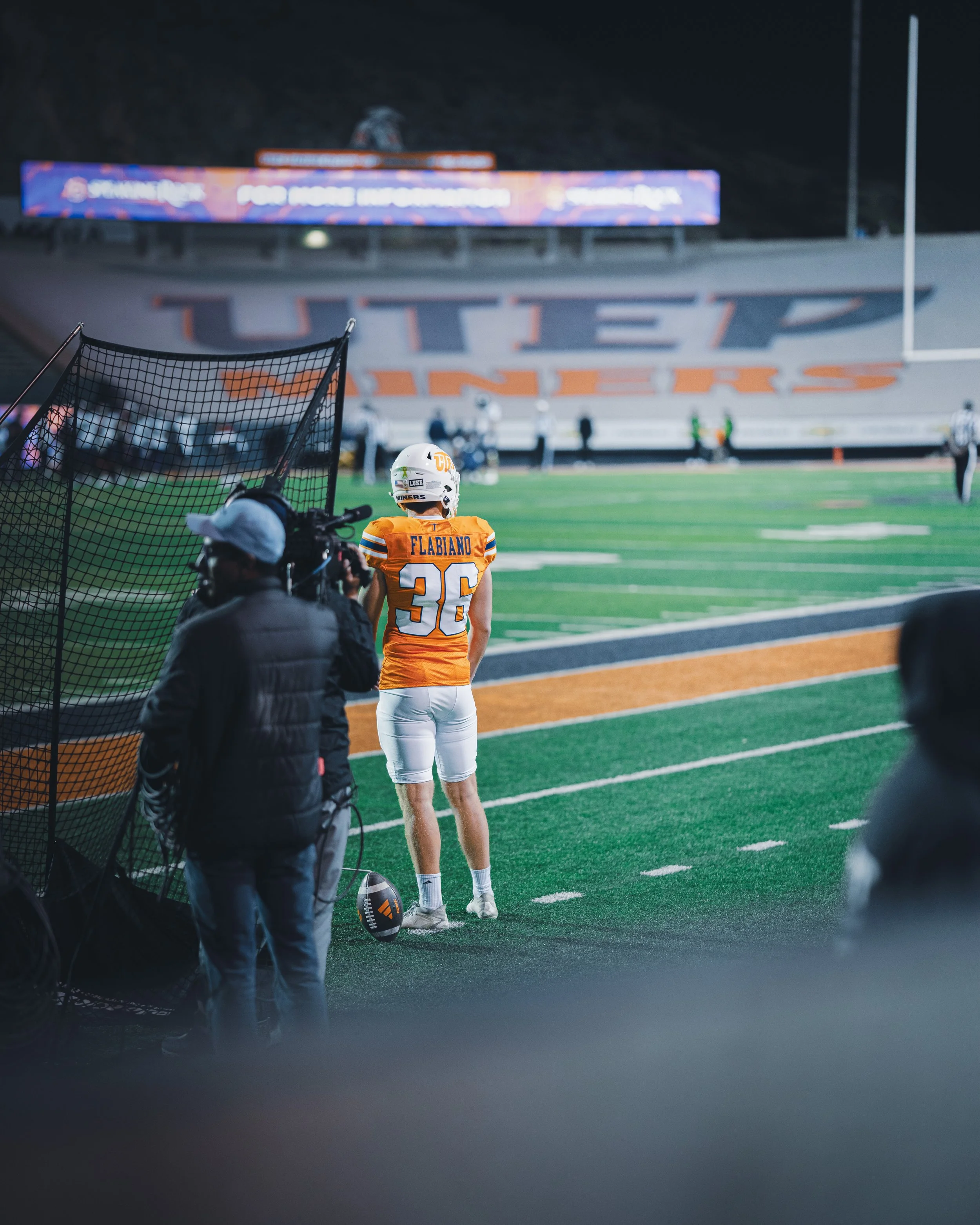 DSC00600 v2e (UTEP II).jpg