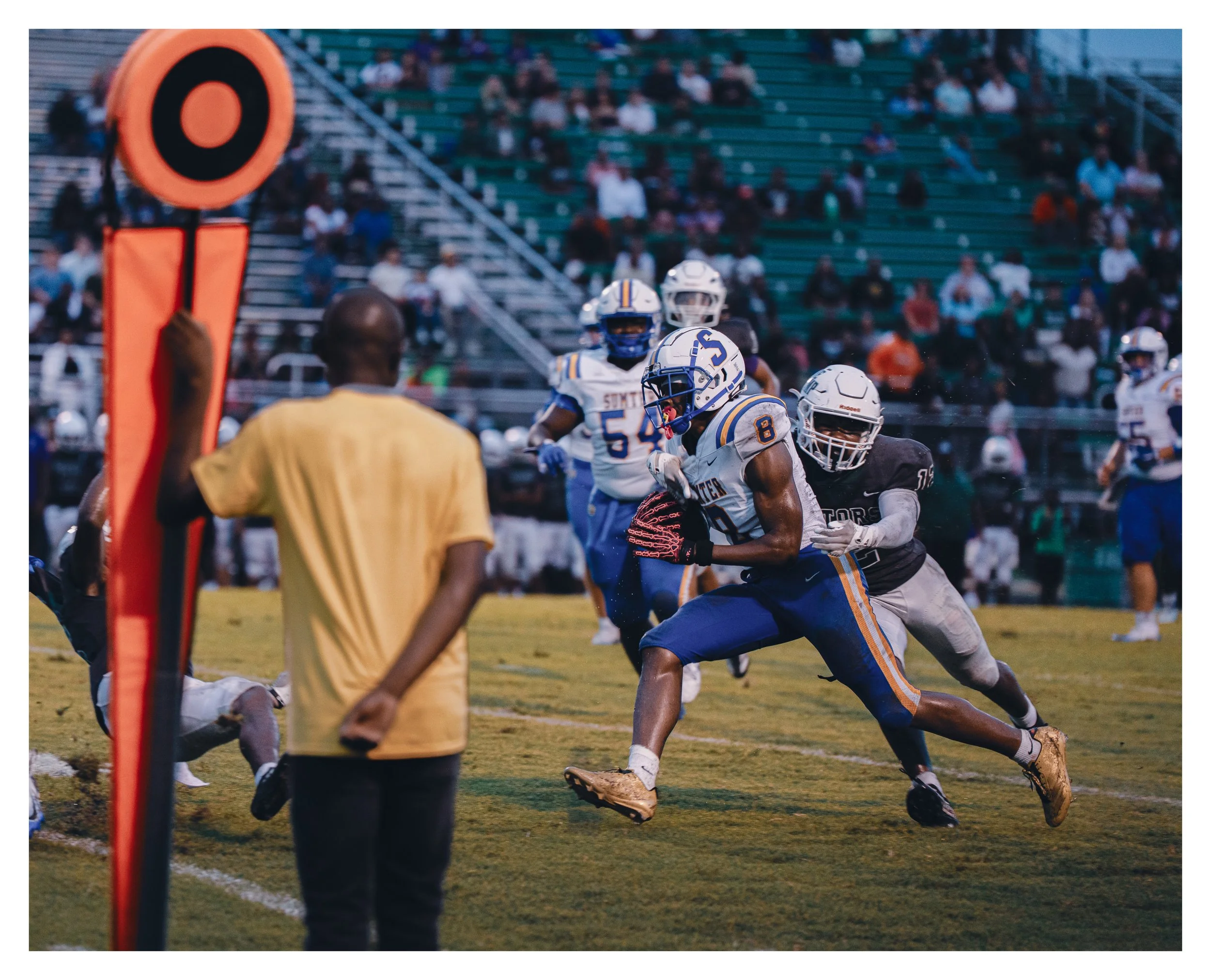 DSC05058 v2e (UTEP) border.jpg