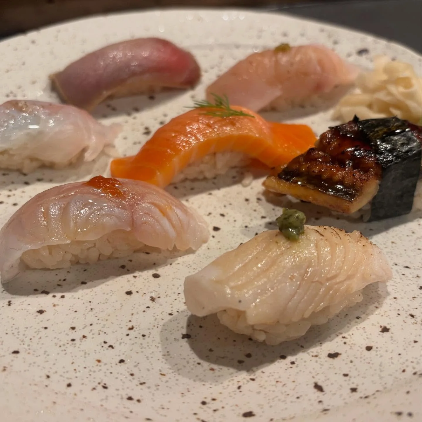 This is what your dinner could look like🤤💛🍣
Pictured in order:
1. 7 piece Nigiri special
2. Gyu Tataki Salad
3. Chirashi
4. Quintet (9 piece) Sashimi

#NagisaSushi #pointloma #sandiegoeats #SDAmbiance #sushiexperience #japanesedining #authenticjap