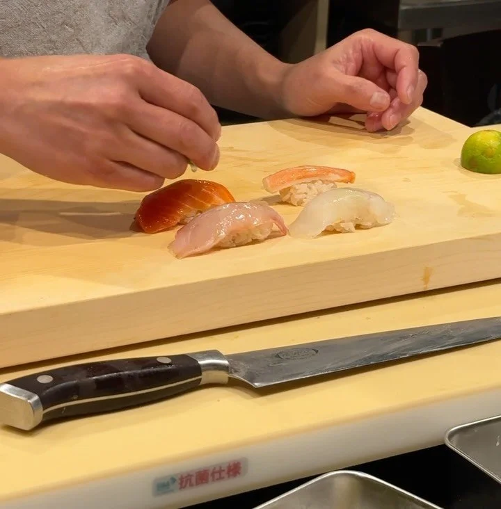 Our version of dinner and a show🤤🍣✨
Come sit at our sushi bar and let our sushi chef take over the rest&hellip; you won&rsquo;t regret it❤️

#sandiegodatenight #sdeats #pointloma #pointlomaeats #ob #obeats #nagisa #nagisasd #nagisasushi #sushi #sus