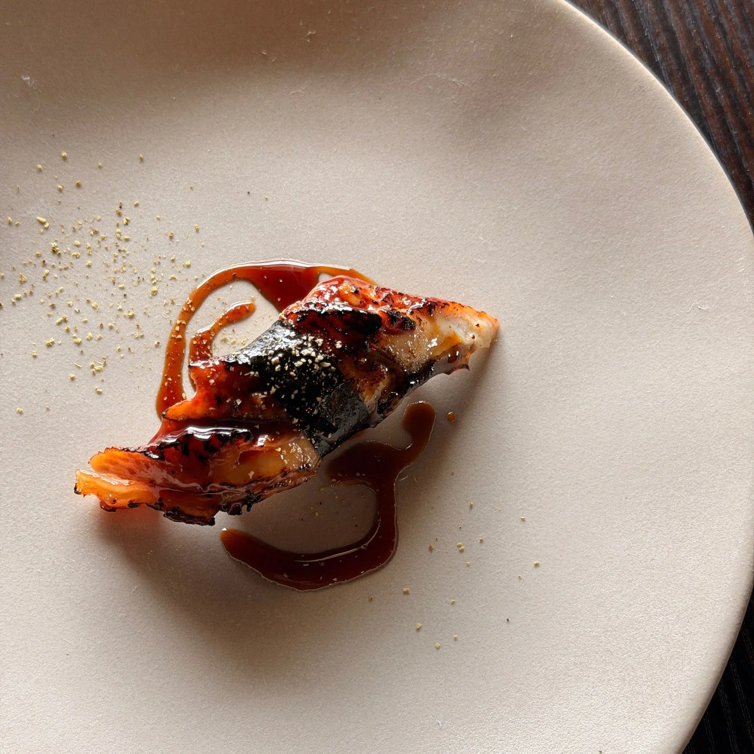 Eel, rich and deeply satisfying&mdash;served as a two-piece experience.
Soft, buttery texture with a gentle caramelized glaze.

Grilled to bring out its natural umami, each bite melts with warmth and depth.

In Japan, eel is prized not only for its f