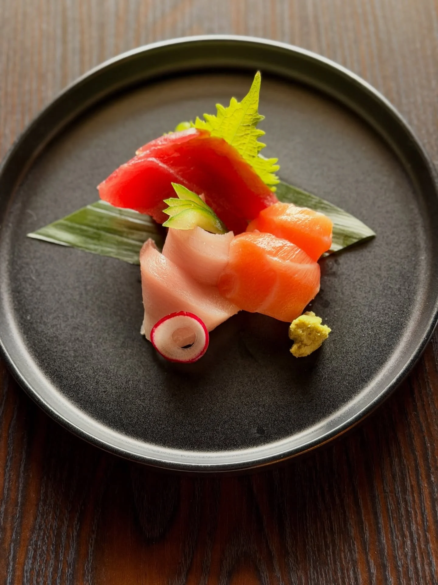 Nagisa Sashimi Plate.
Exclusive, fresh, precise cuts, presented in art form.

Six pieces / Eight pieces 

#nagisasushi #pointlomaeats #sandiegosushi