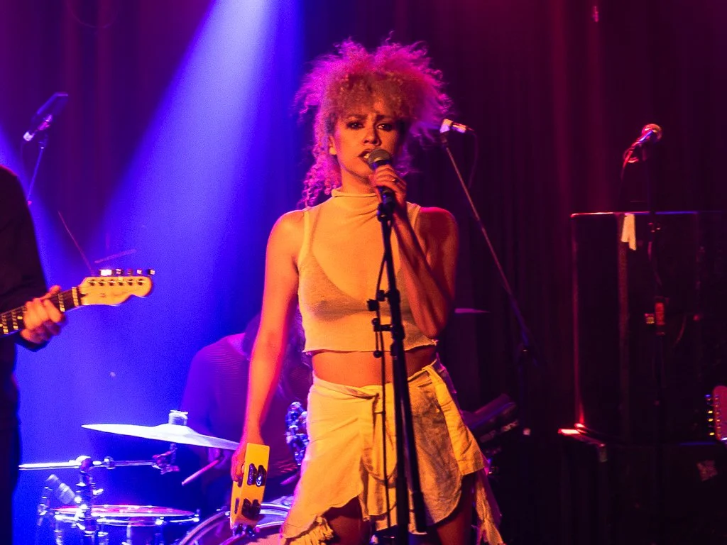 jeanie wb lex-16.jpg