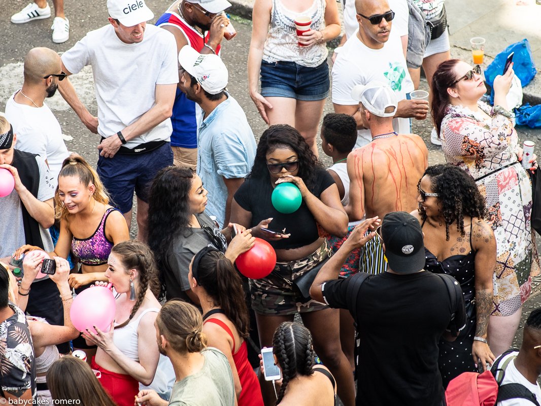 carnival balloons & selfies-3.jpg
