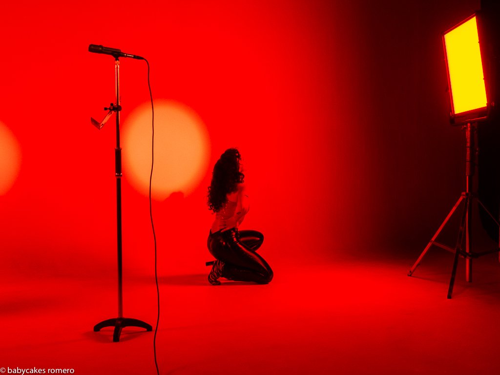 sworn virgins deewee tv-9.jpg