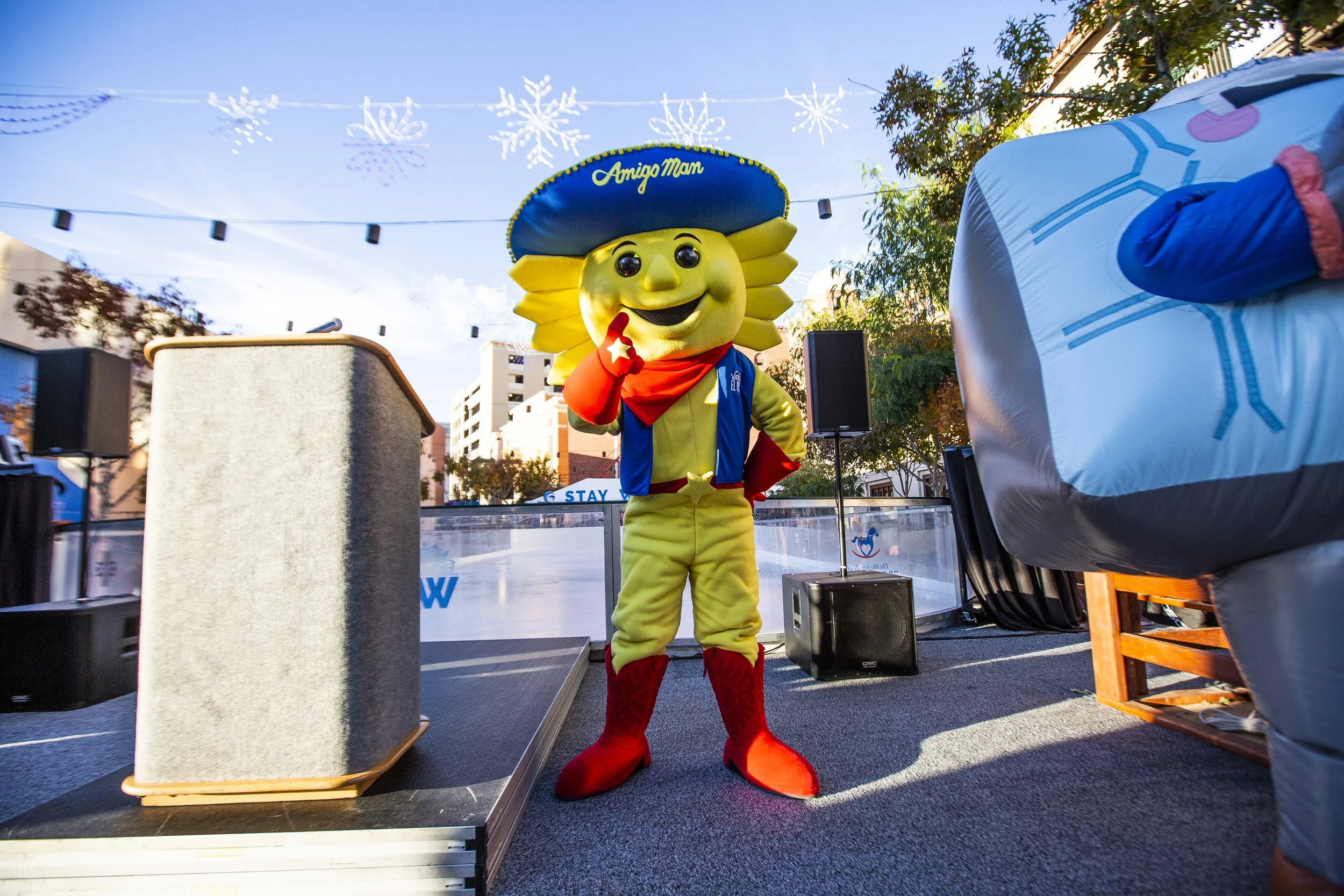 wfpreviewparty_14.JPG