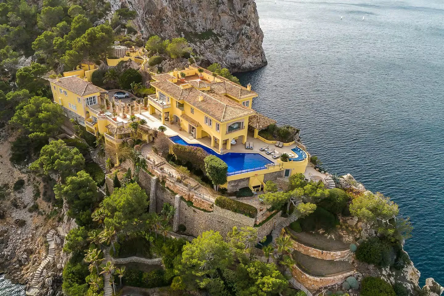 THE YELLOW CASTLE