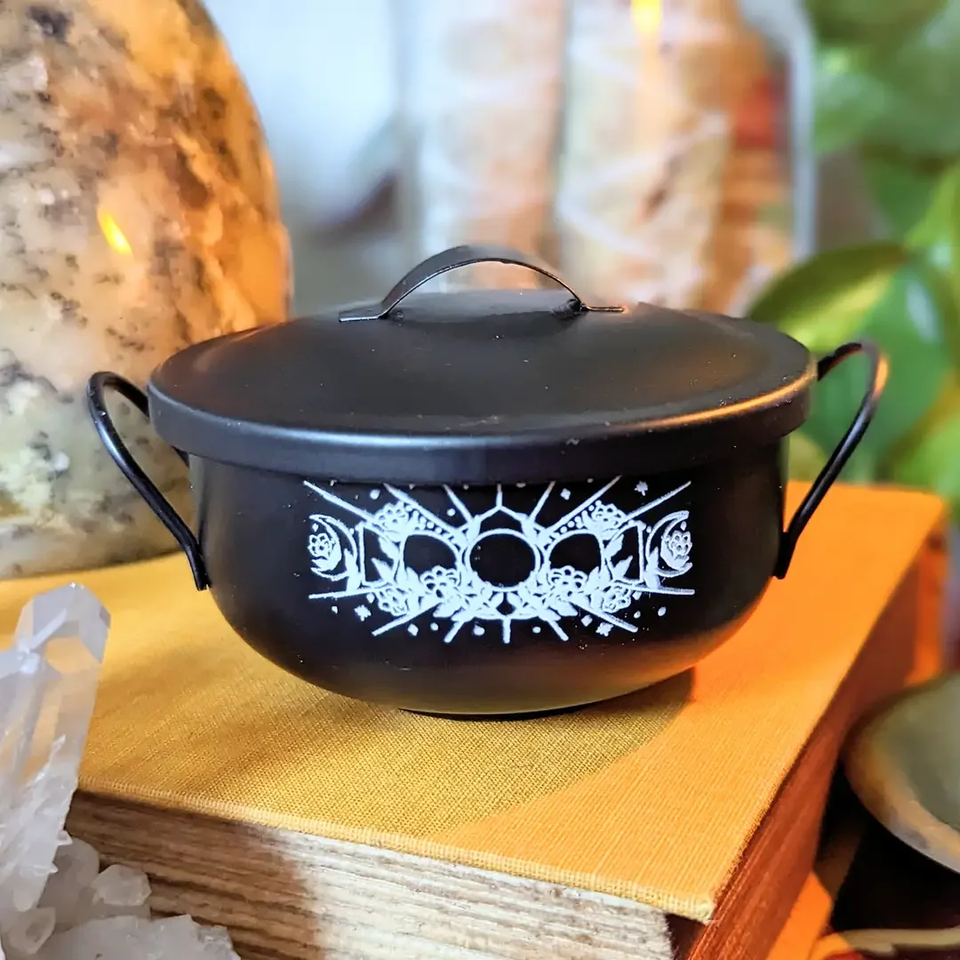 Front_image_small cauldron.webp
