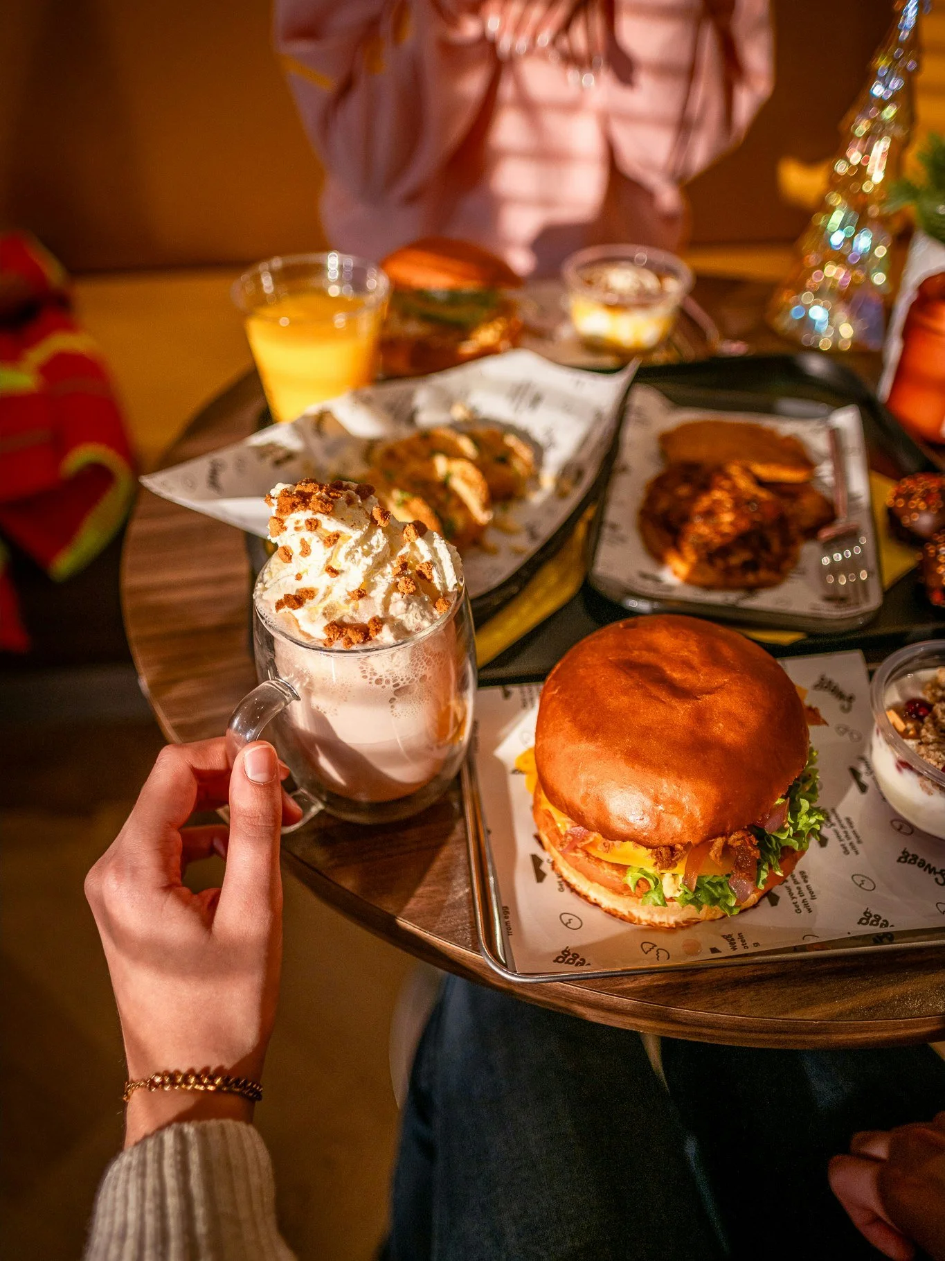 REMINDER: Beperkte zitplaatsen!
Zaterdag &amp; zondag tussen 10:00&ndash;14:00: Swegg Brunch. ☀️
Met Pumpkin Pancakes, premium sandwiches, yoghurts en nog veel meer.

Reserveer nu je brunchmoment. 💛