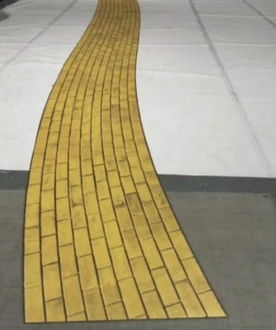 EC / yellow brick / Custom / $$-$$$