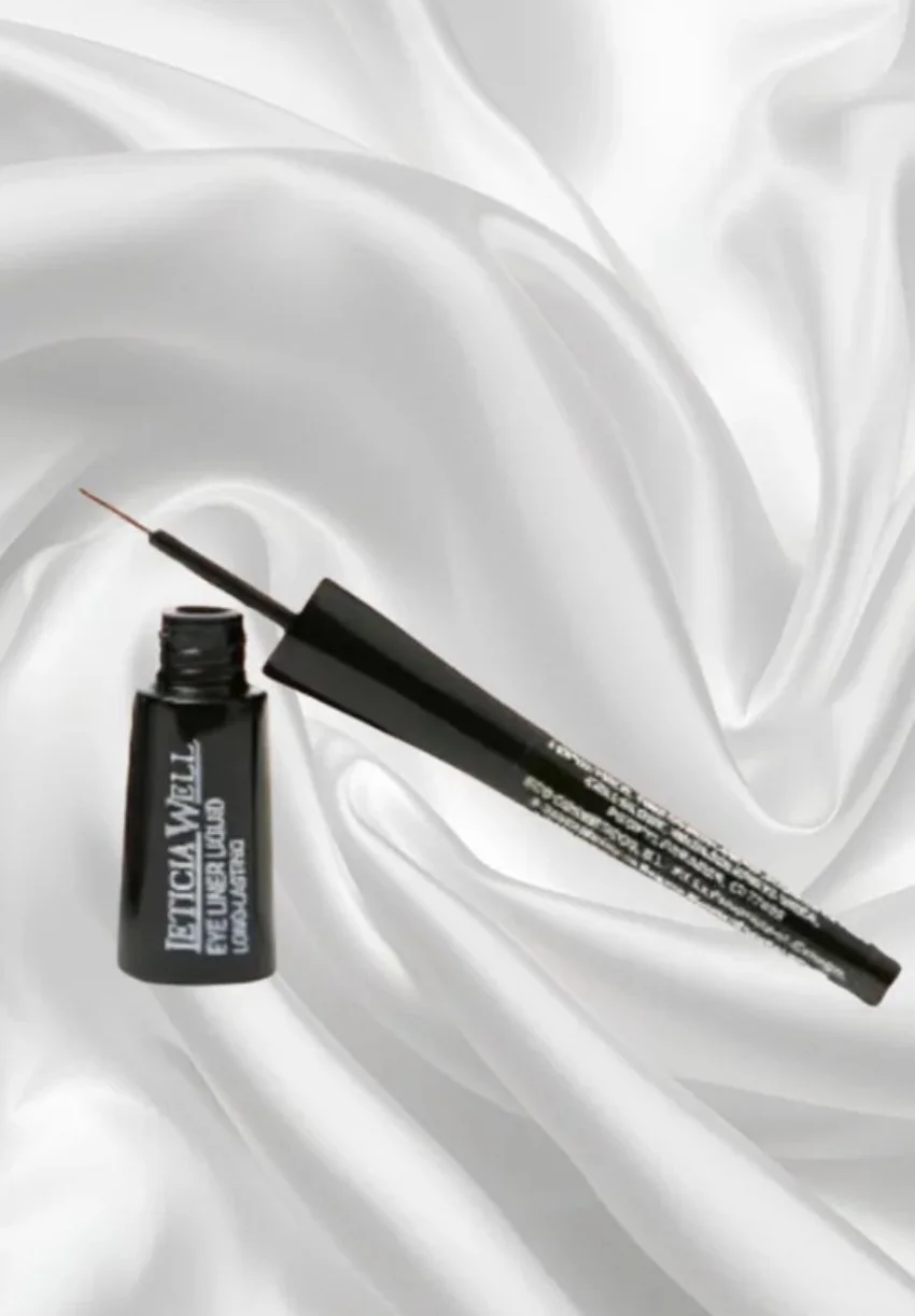 Eye-Liner Noir FIX LONG LASTING 24H