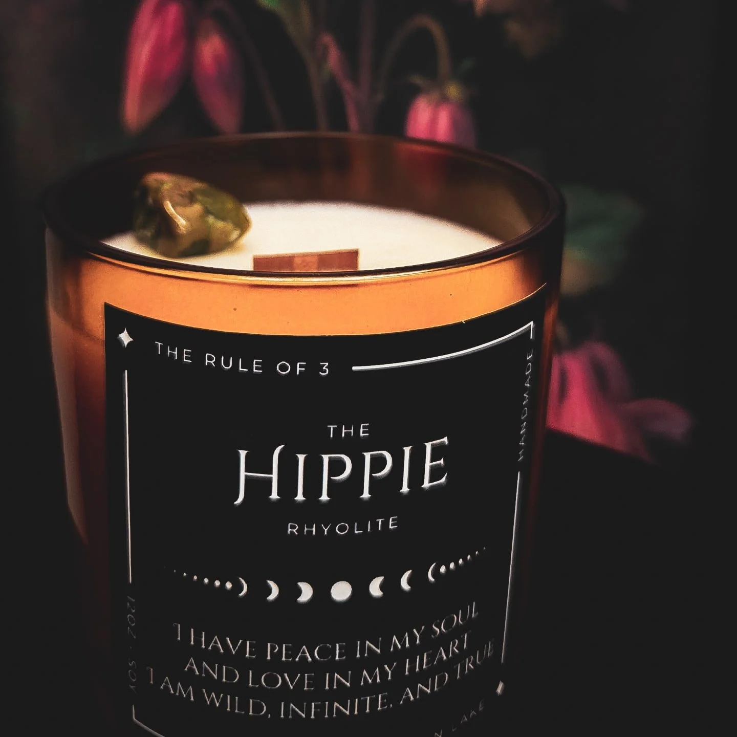 This one&rsquo;s for the wild ones 🌿
The Hippie ✌️ grounding, vibrant, and free.

Find its earthy soul blend of patchouli, warm musk, geranium, orange, and lime exclusively at Moon &amp; Lotus, and catch it at the The Mystic Makers Market in Wetaski