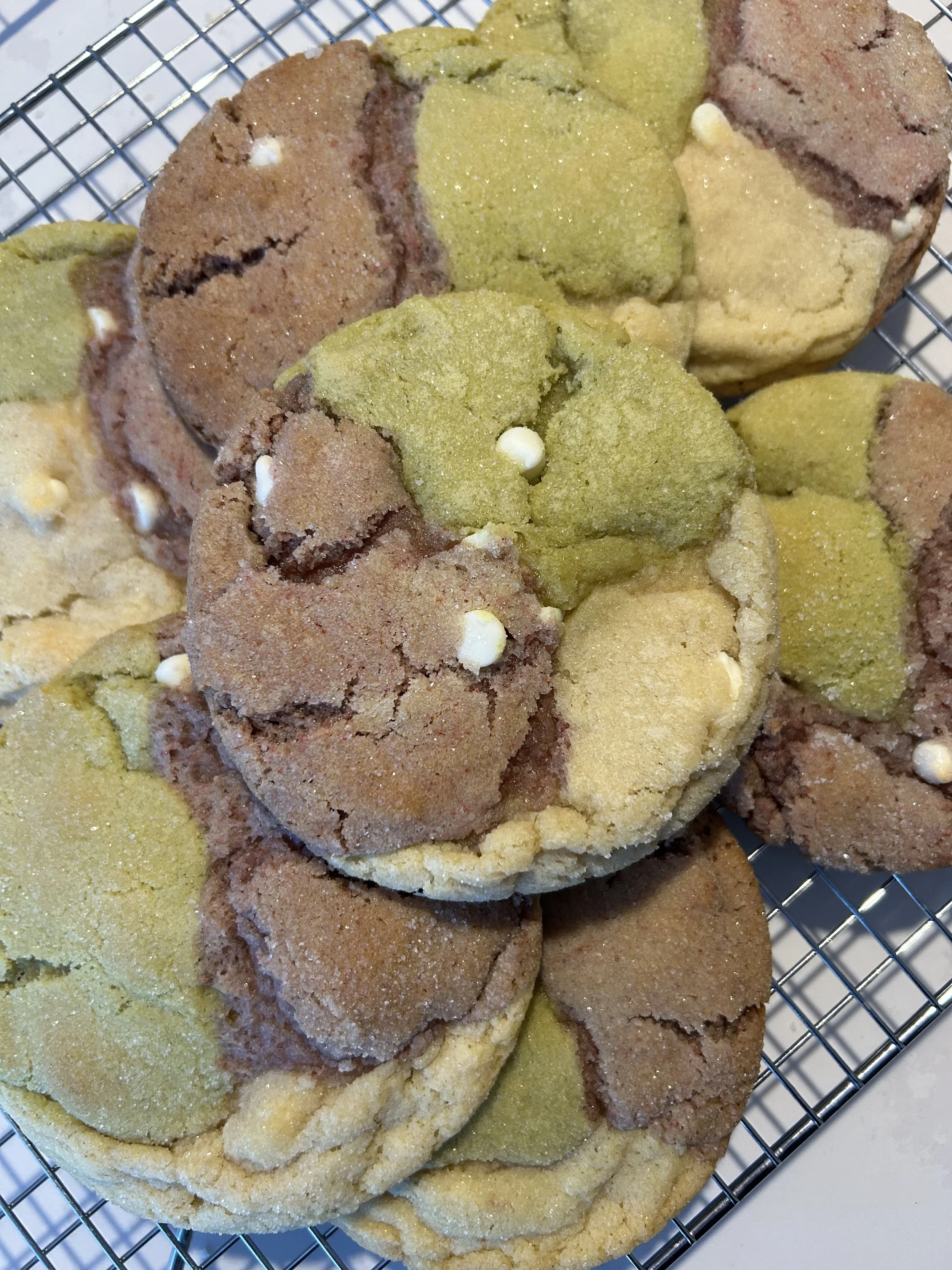 Strawberry Matcha White Chocolate Chip Cookie