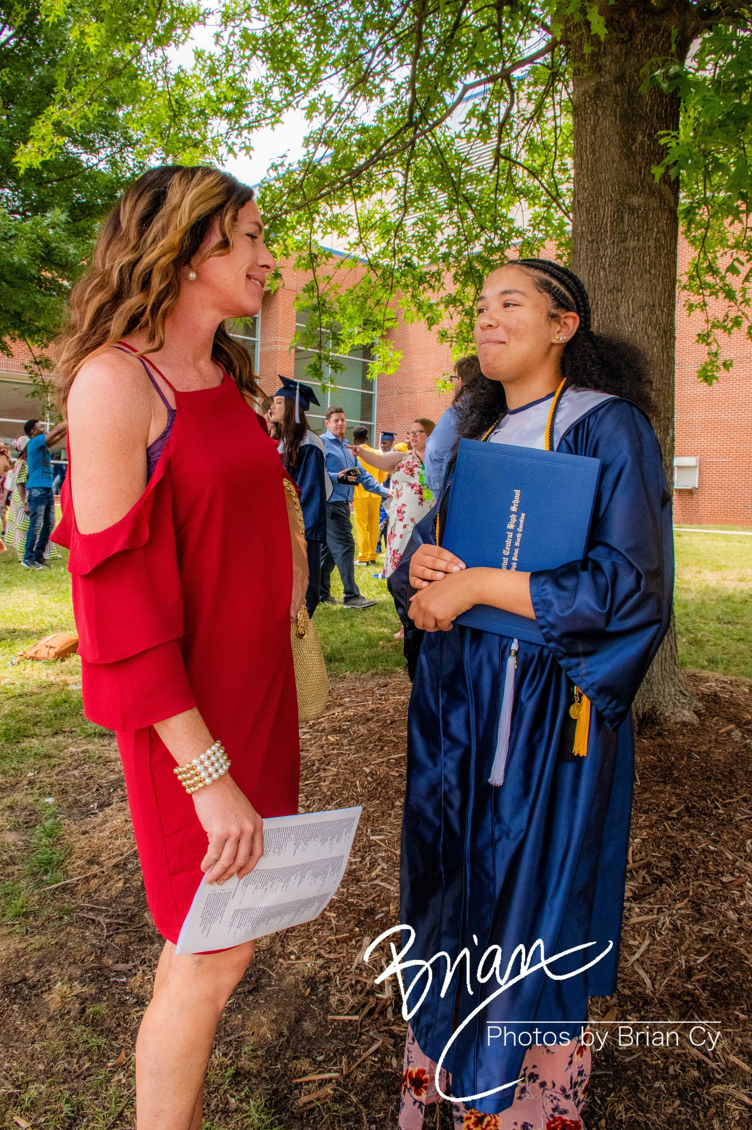 LoRes_WM_20190608_Icyss_Graduation_Edit-0363.jpg