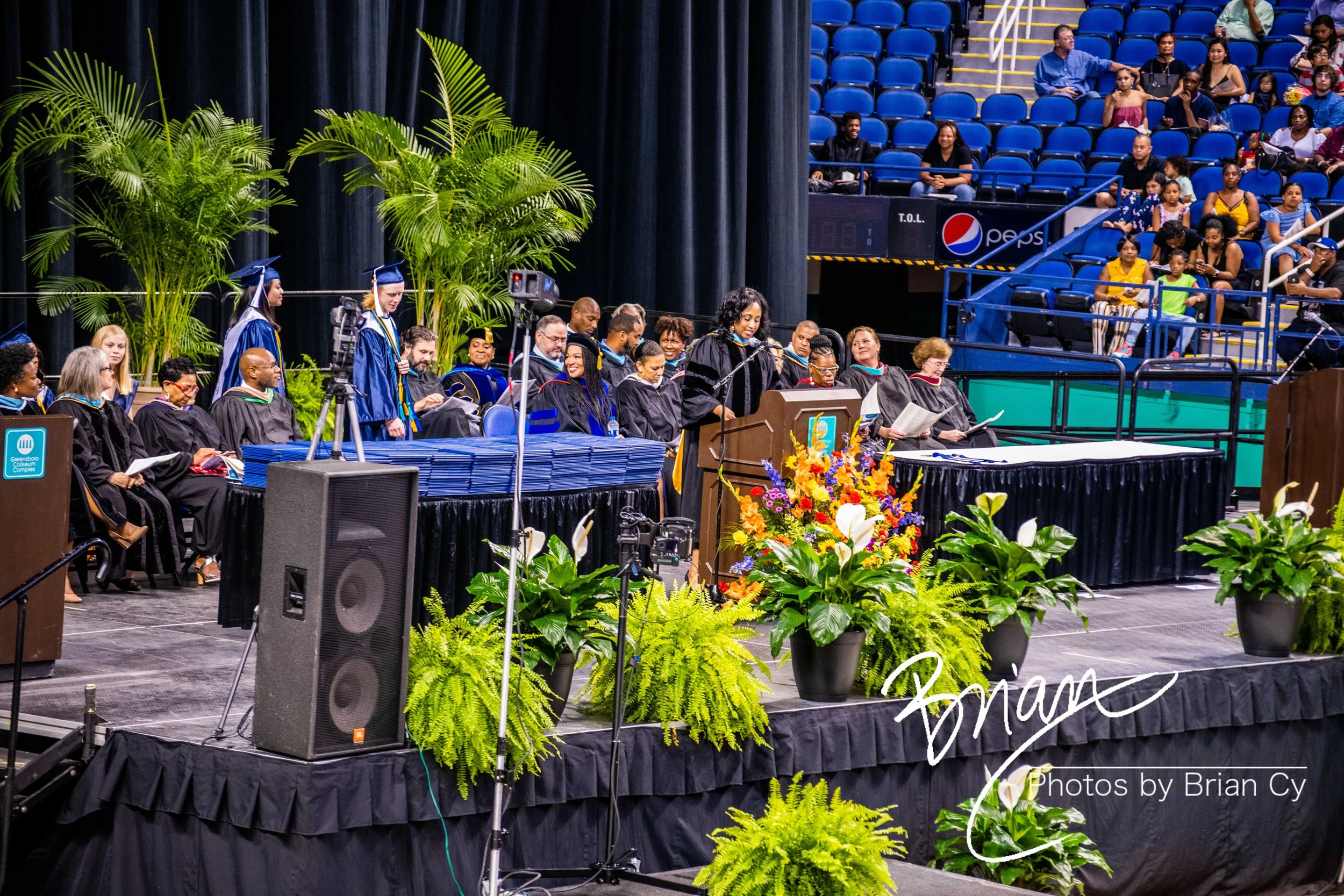 LoRes_WM_20190608_Icyss_Graduation_Edit-9850.jpg
